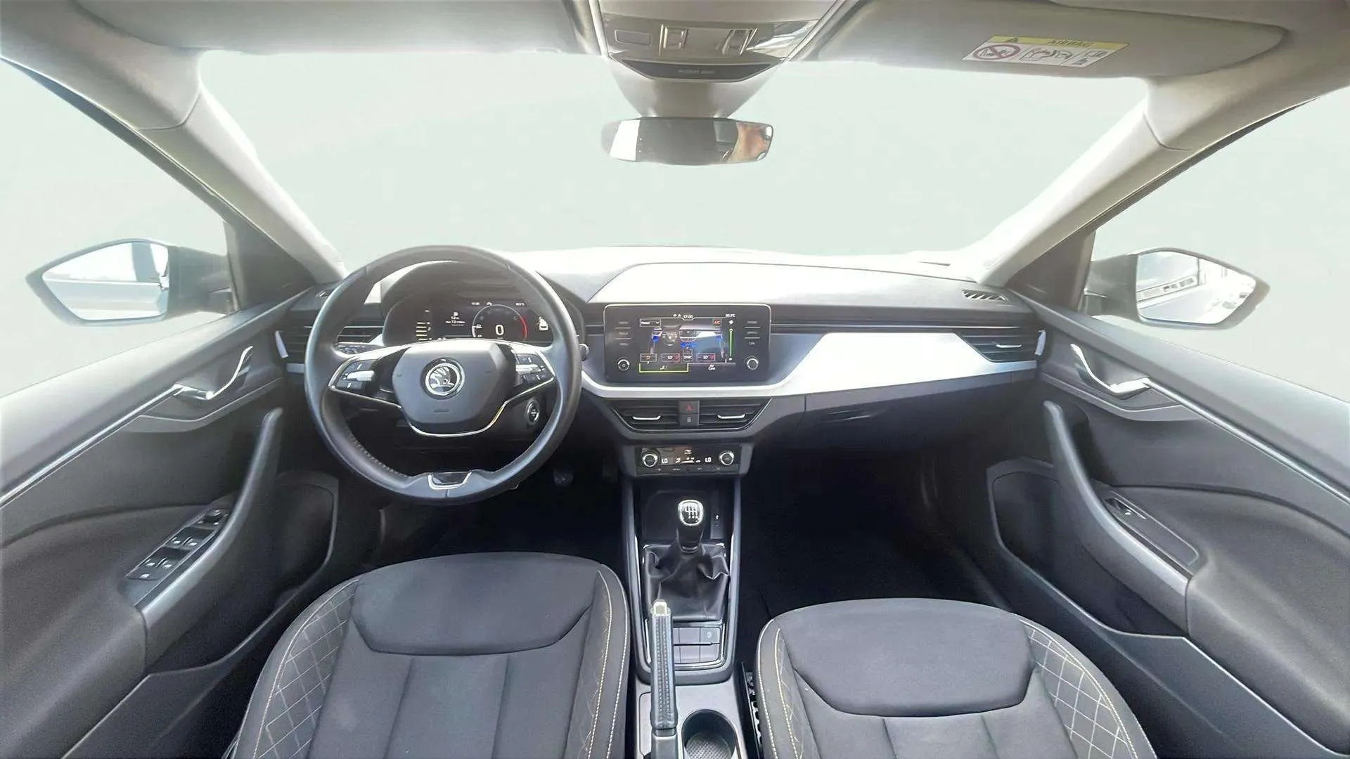 Škoda Kamiq 1.0 TSI Ambition - foto 35