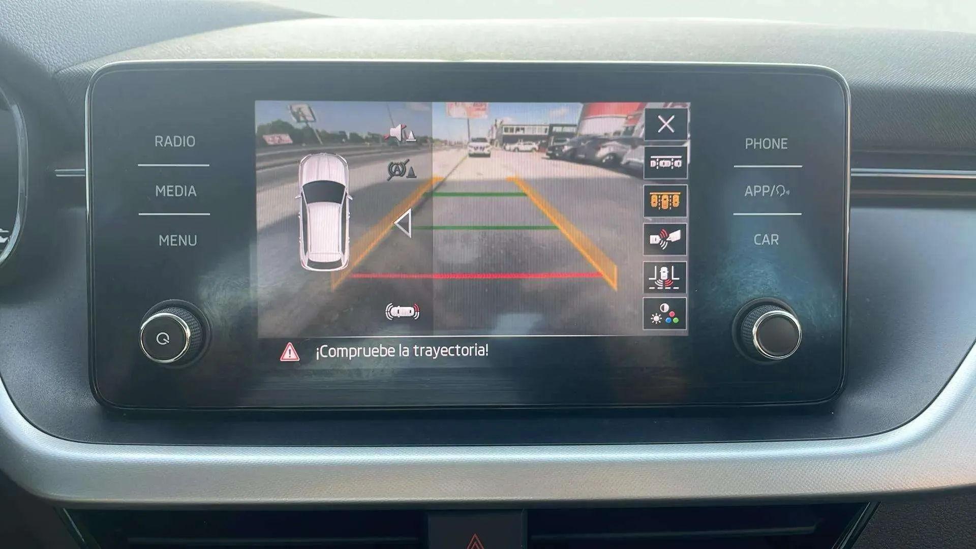 Škoda Kamiq 1.0 TSI Ambition - foto 39