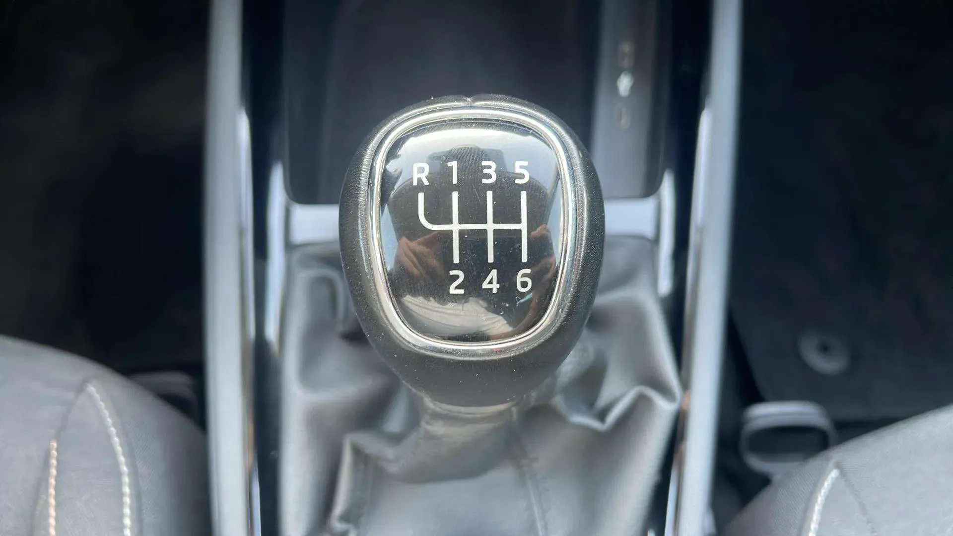 Škoda Kamiq 1.0 TSI Ambition - foto 20