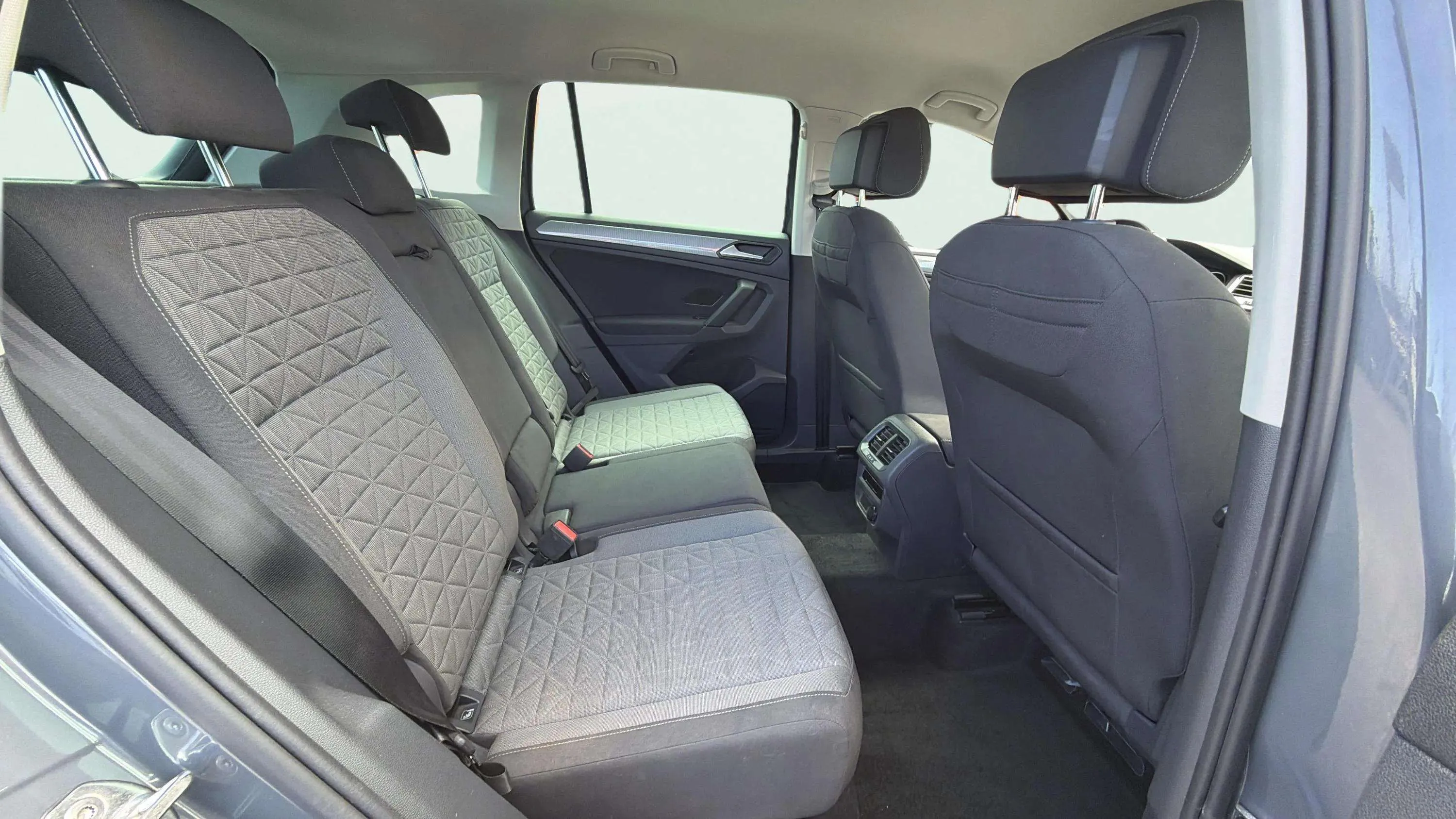 Volkswagen Tiguan 2.0 TDI - foto 14