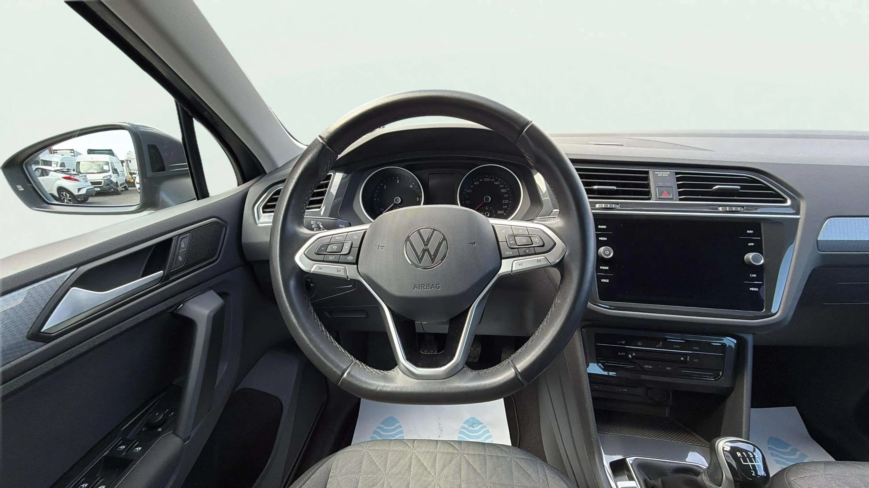 Volkswagen Tiguan 2.0 TDI - foto 11
