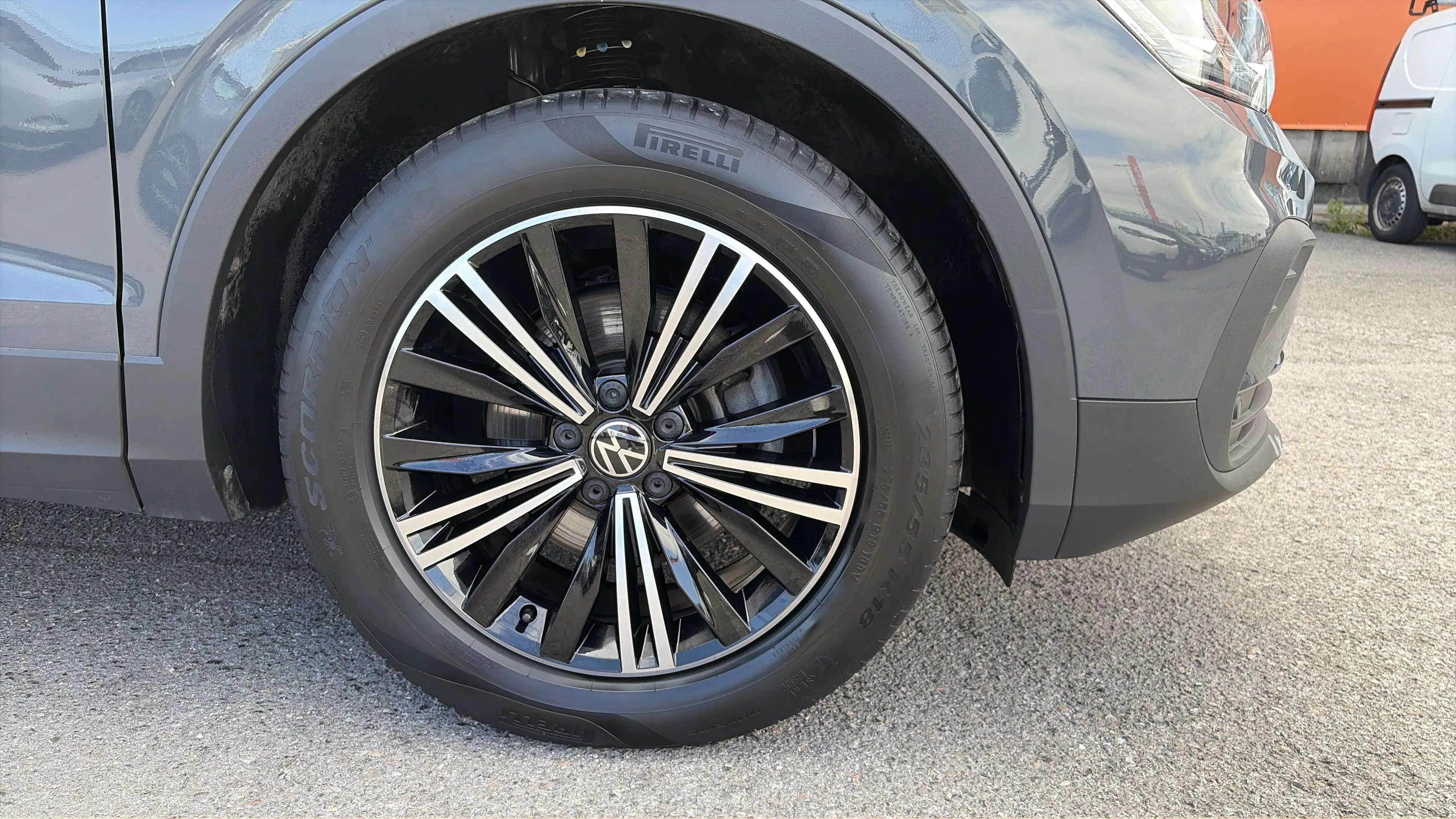 Volkswagen Tiguan 2.0 TDI - foto 17