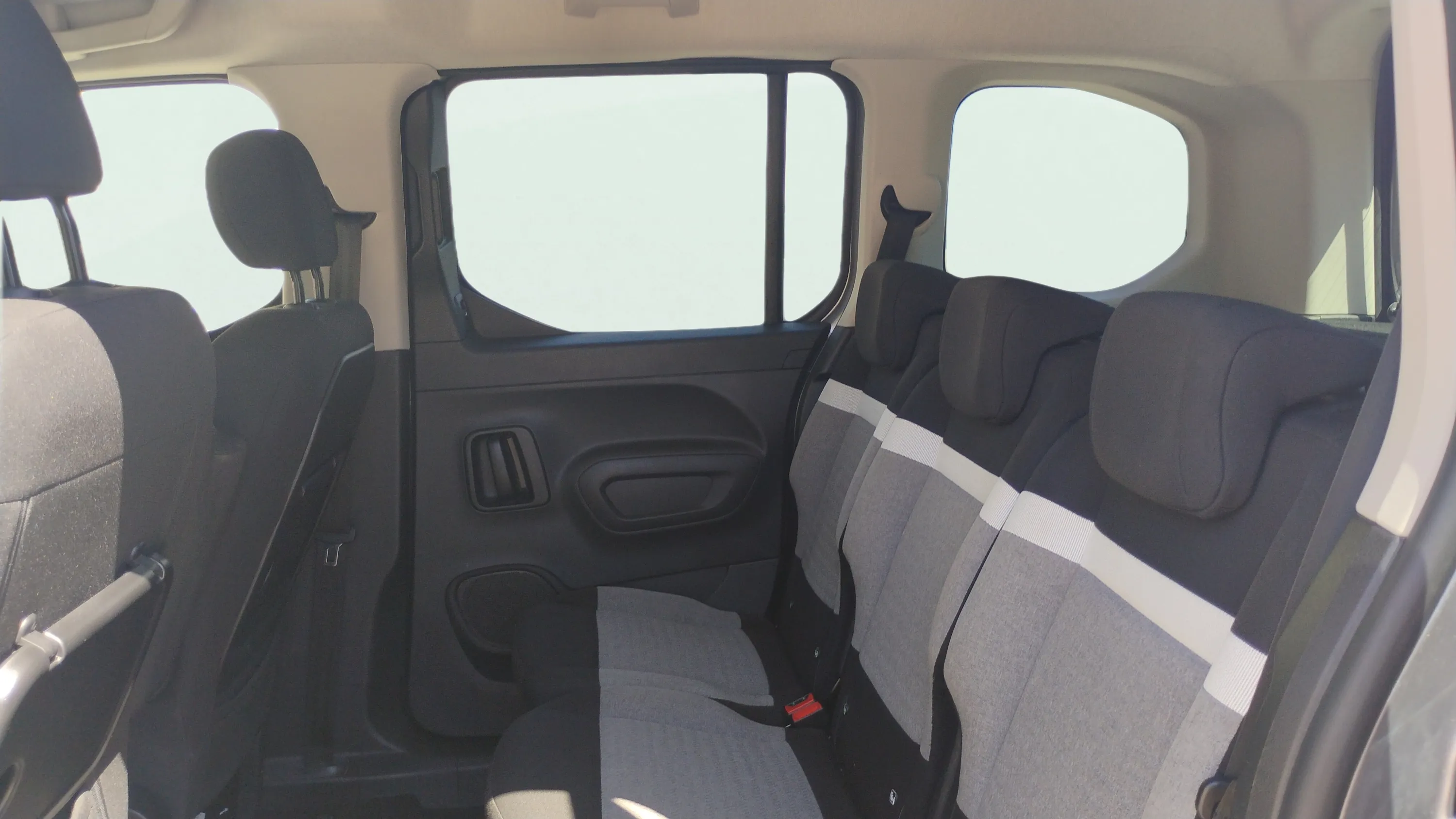 Citroën Berlingo Talla M BlueHDi 130 Feel Pack - foto 16