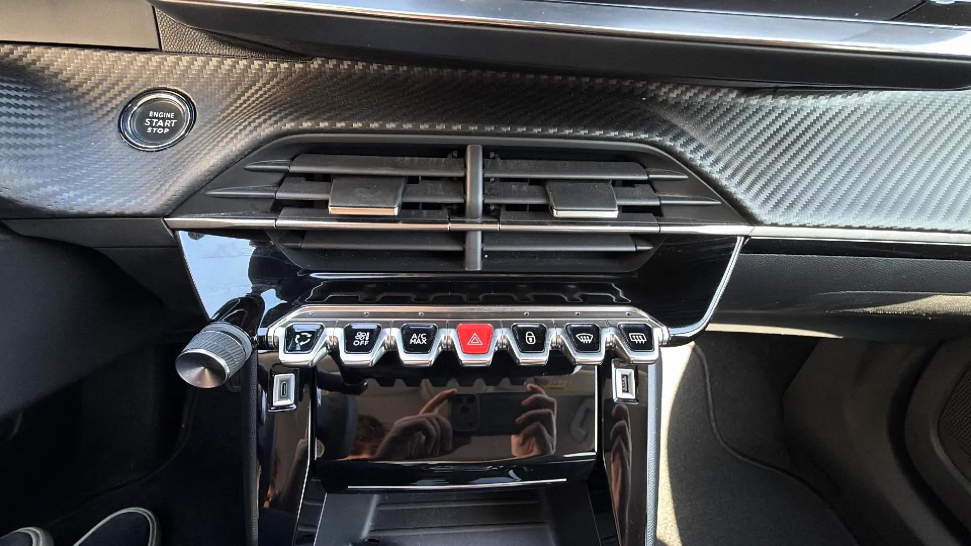 Peugeot 2008 Allure Pack PureTech 130 EAT8 - foto 17