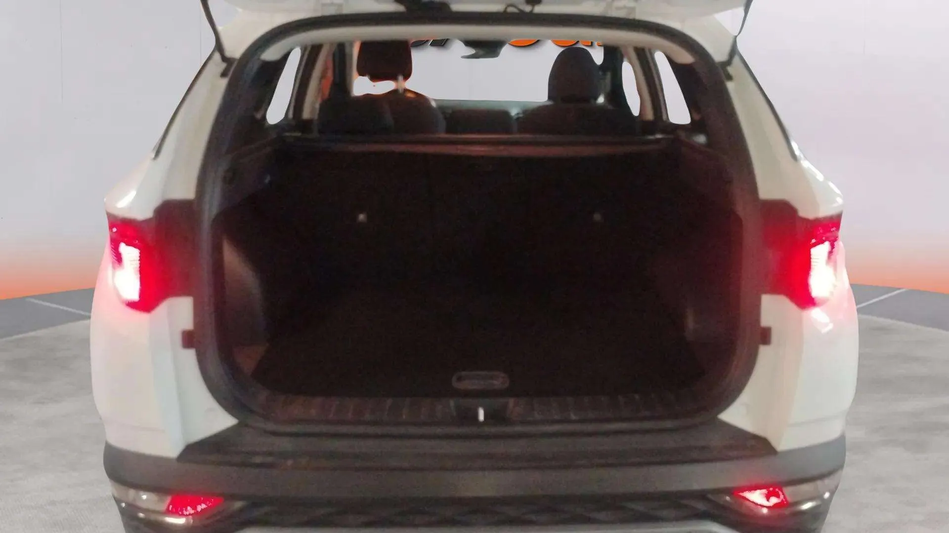 Hyundai Tucson 1.6 CRDi 48V Maxx DCT - foto 23