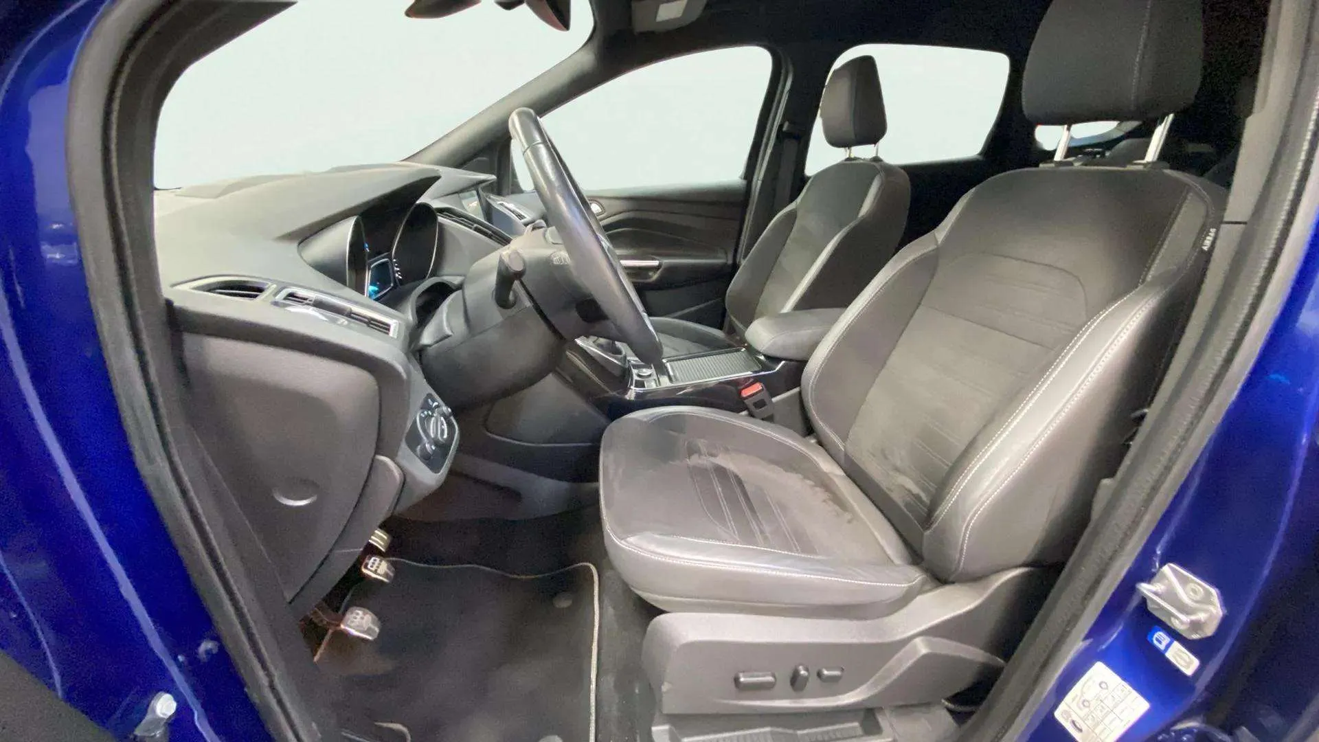 Ford Kuga 1.5 EcoBoost A-S-S 4x2 ST-Line - foto 18