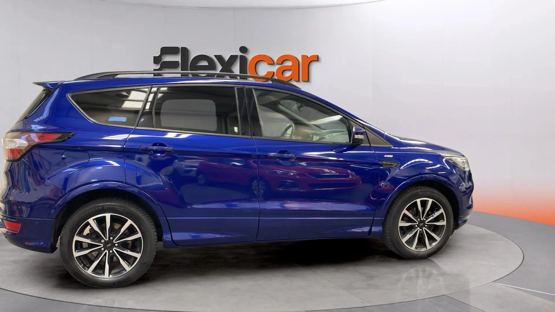 Ford Kuga 1.5 EcoBoost A-S-S 4x2 ST-Line - foto 8