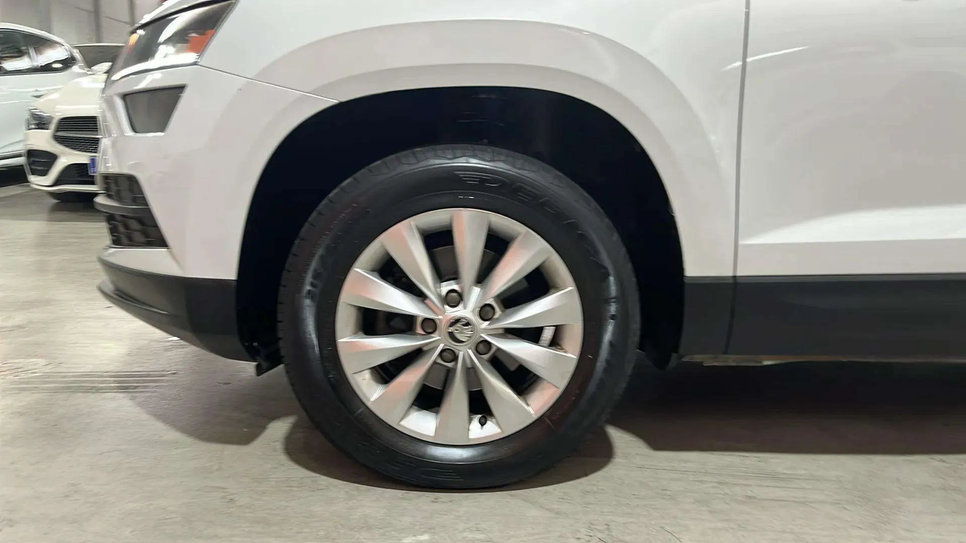 Škoda Karoq 1.0 TSI Ambition - foto 27