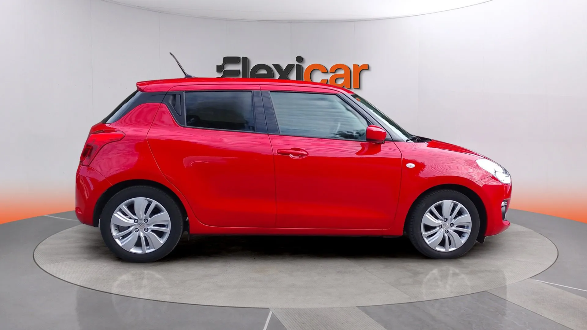 Suzuki Swift 1.2 GLE - foto 5