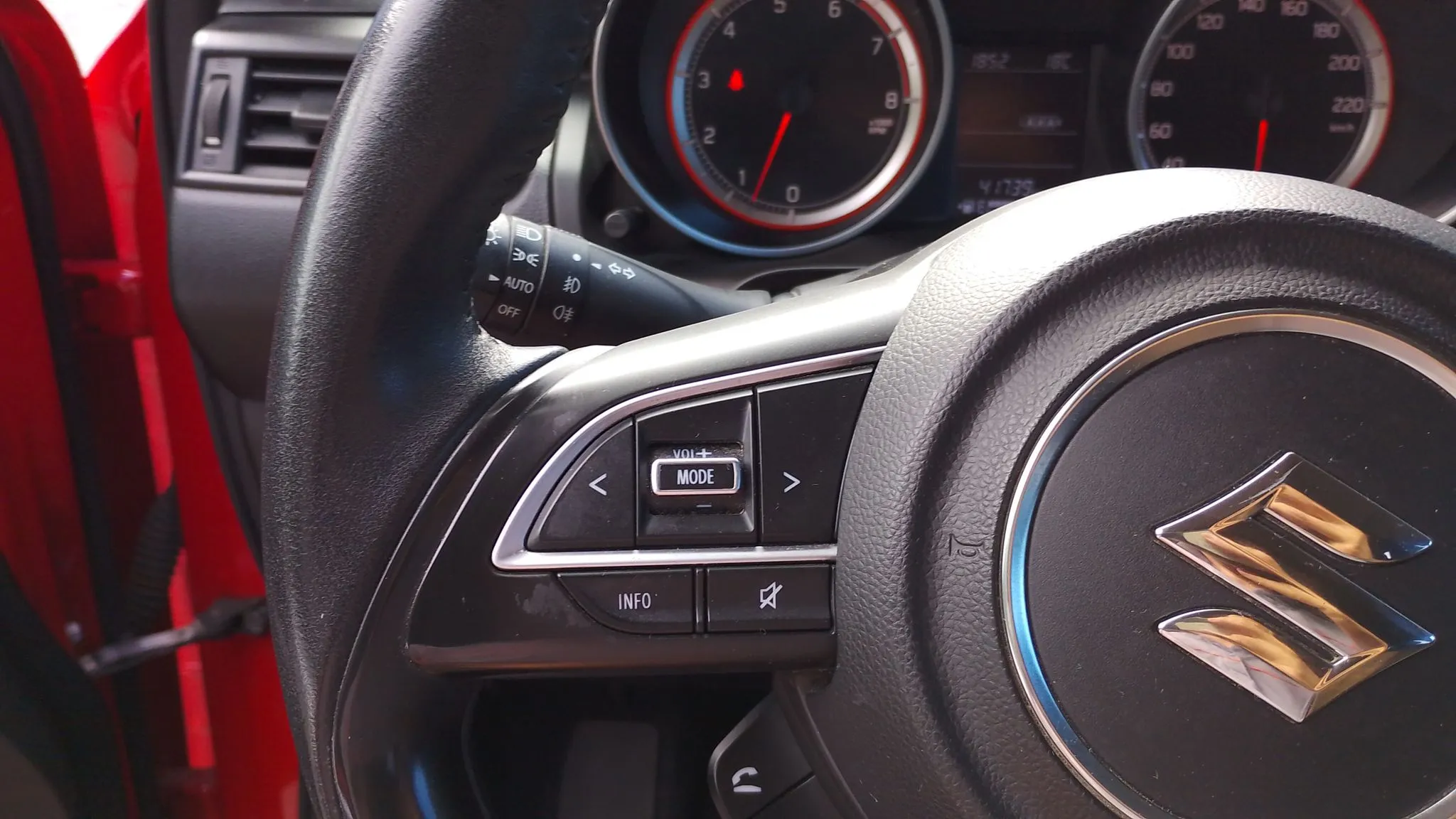 Suzuki Swift 1.2 GLE - foto 16