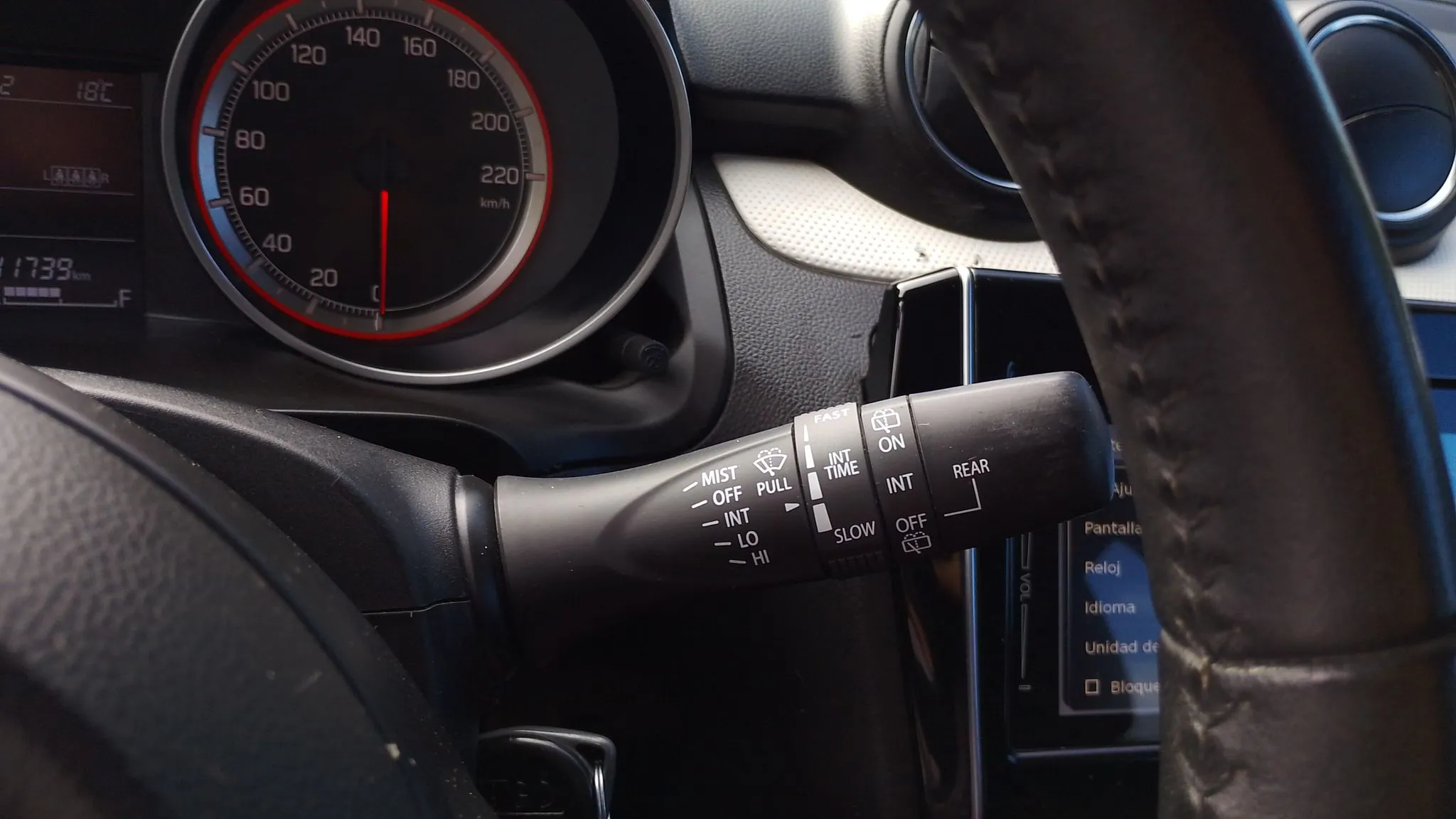 Suzuki Swift 1.2 GLE - foto 18