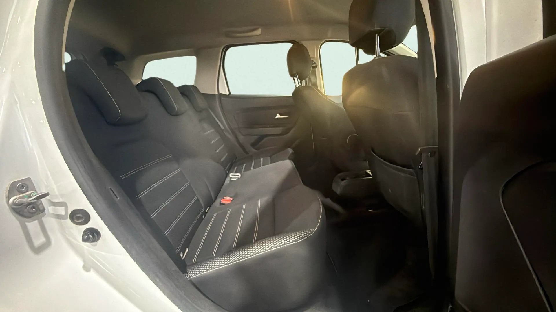 Dacia Duster Access 1.6 4x2 - foto 14