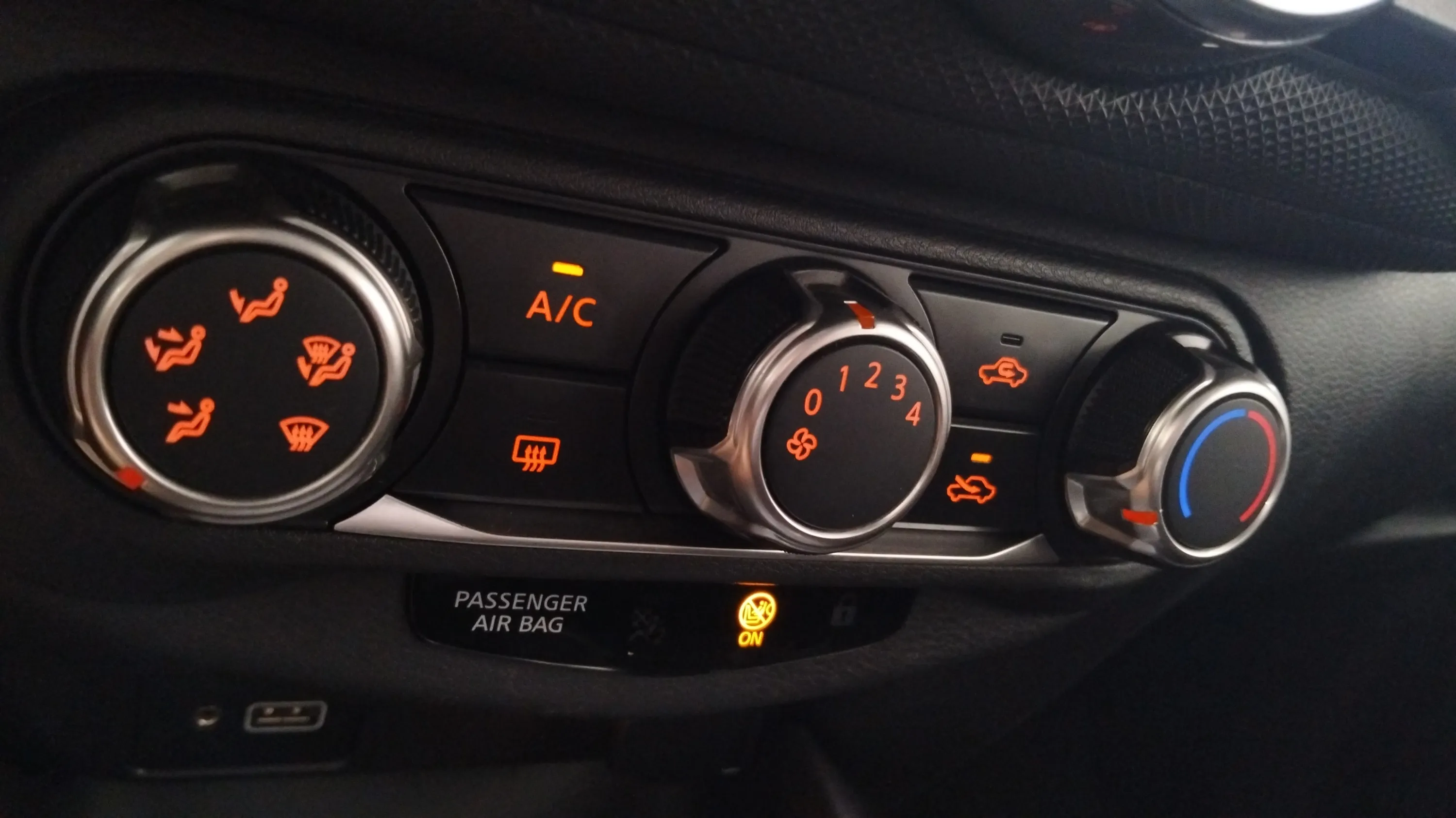 Nissan Juke DIG-T Acenta - foto 17