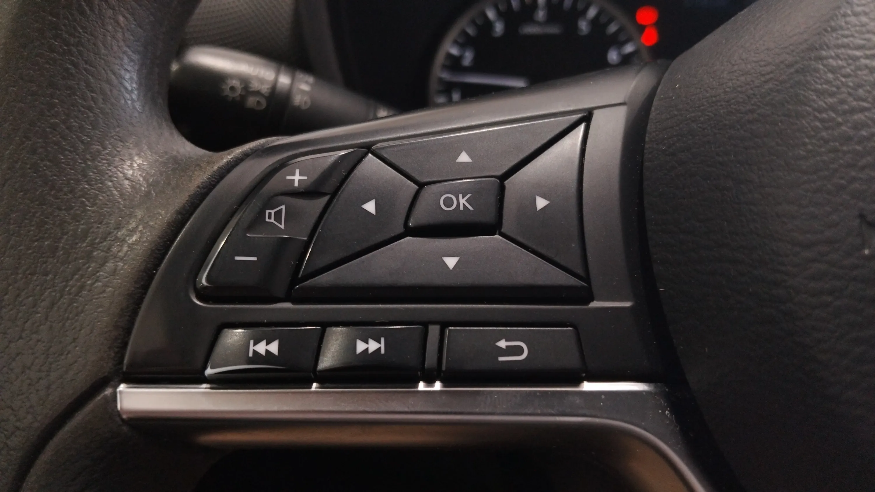 Nissan Juke DIG-T Acenta - foto 14