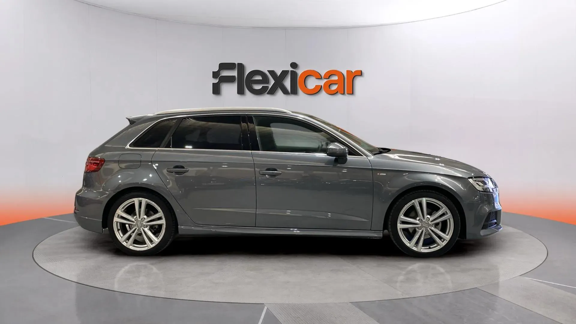 Audi A3 35 TFSI S tronic Sportback - foto 4