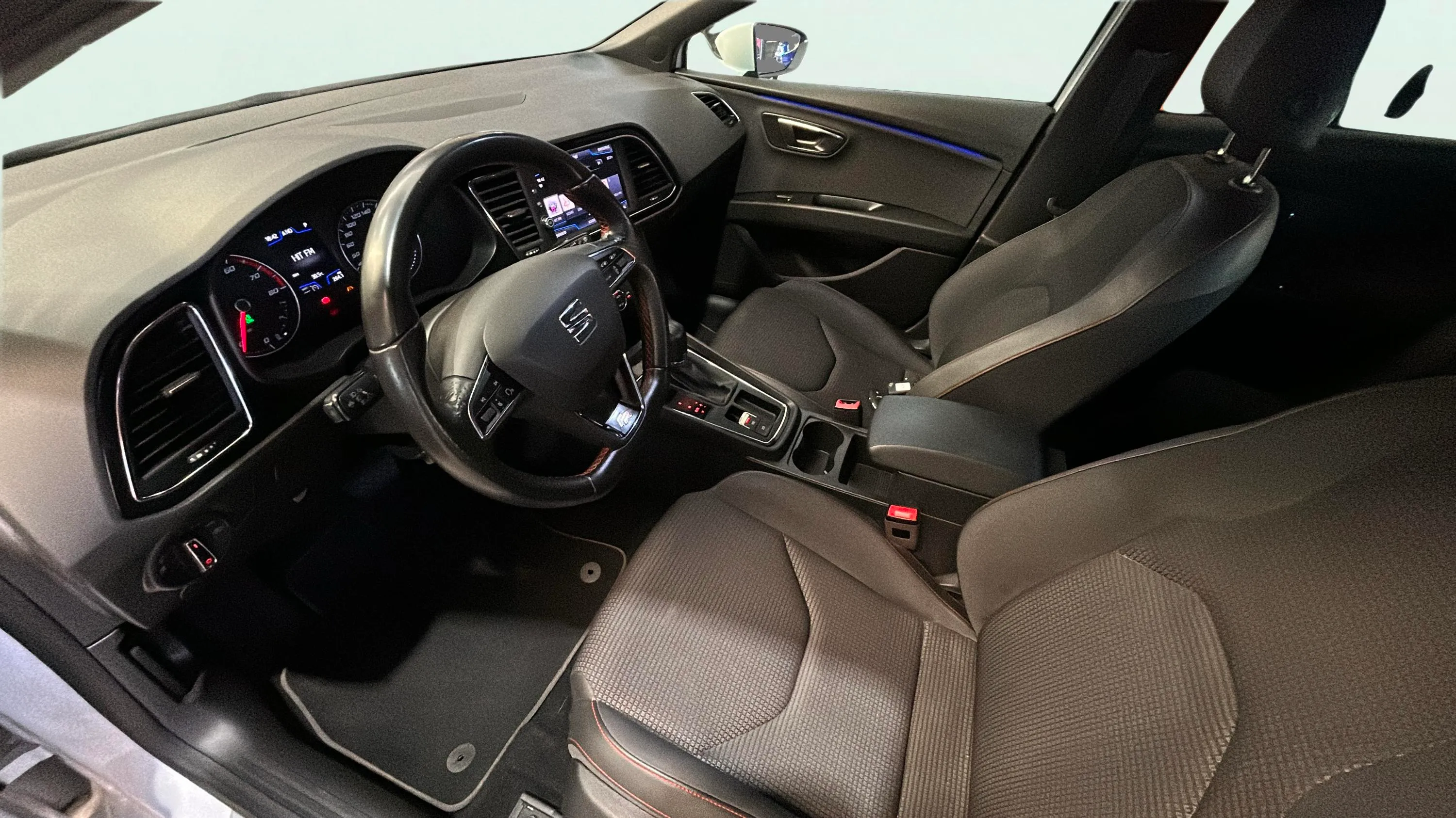 SEAT León 1.5 TGI DSG-7 FR - foto 13
