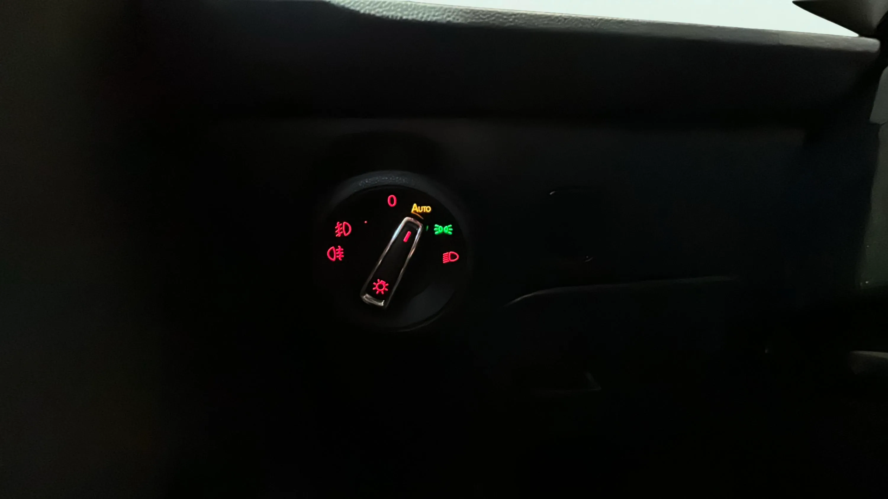 SEAT León 1.5 TGI DSG-7 FR - foto 18