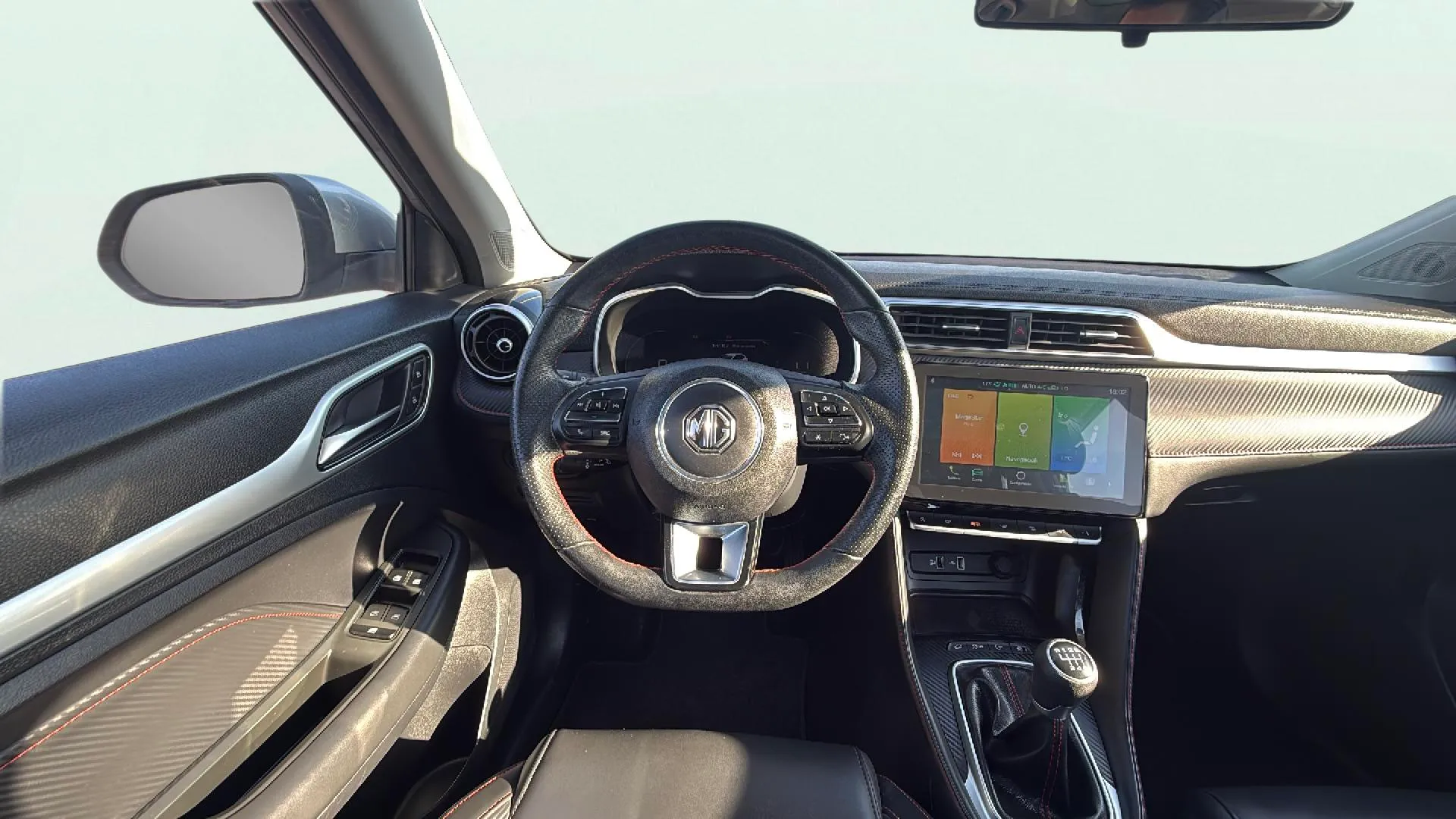 MG ZS 1.0T Luxury - foto 10