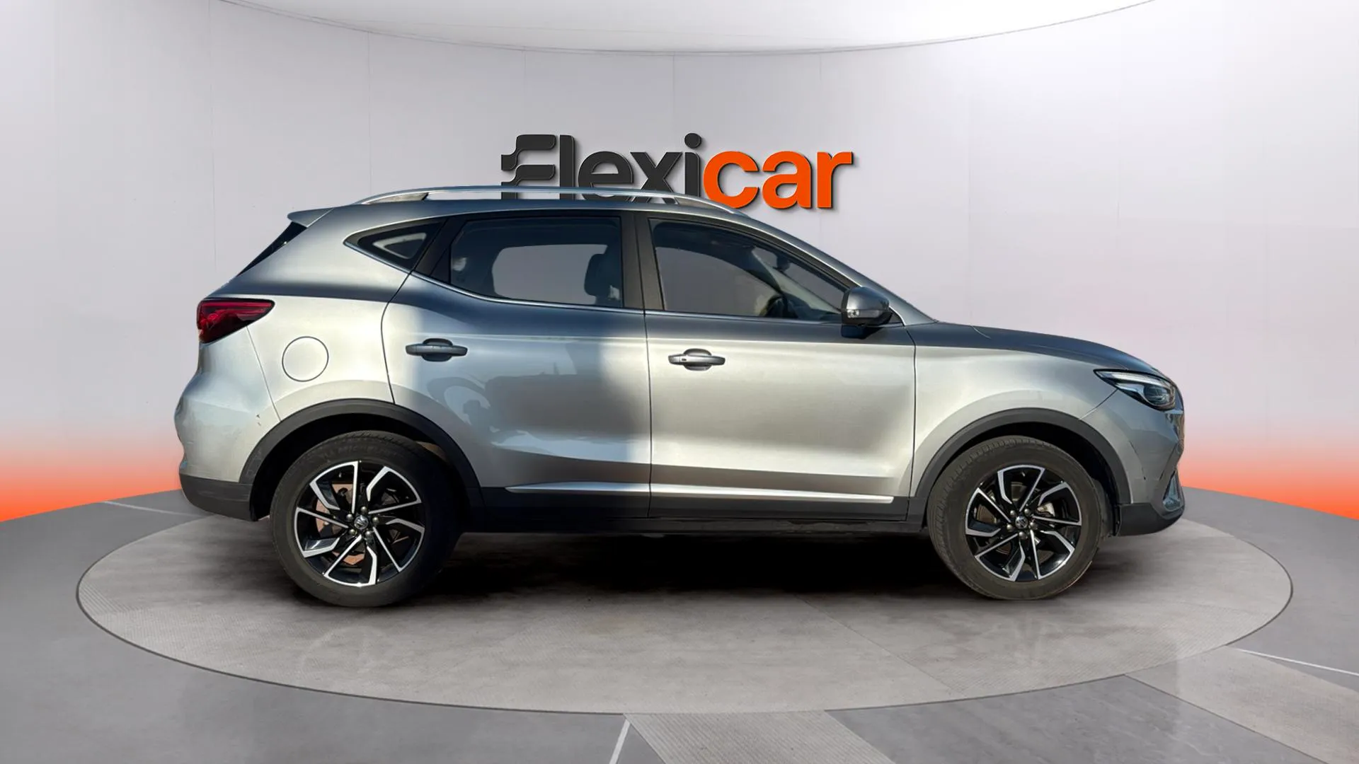 MG ZS 1.0T Luxury - foto 8