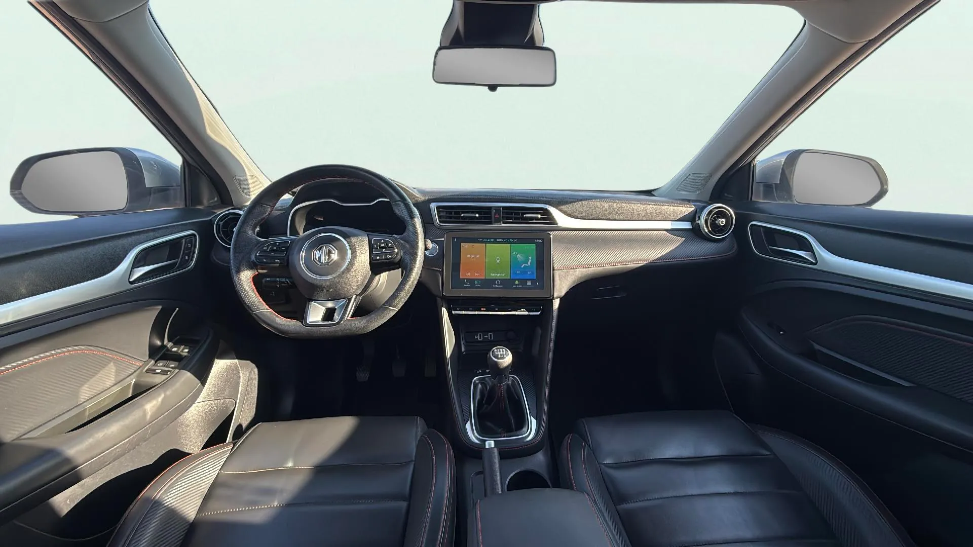 MG ZS 1.0T Luxury - foto 12