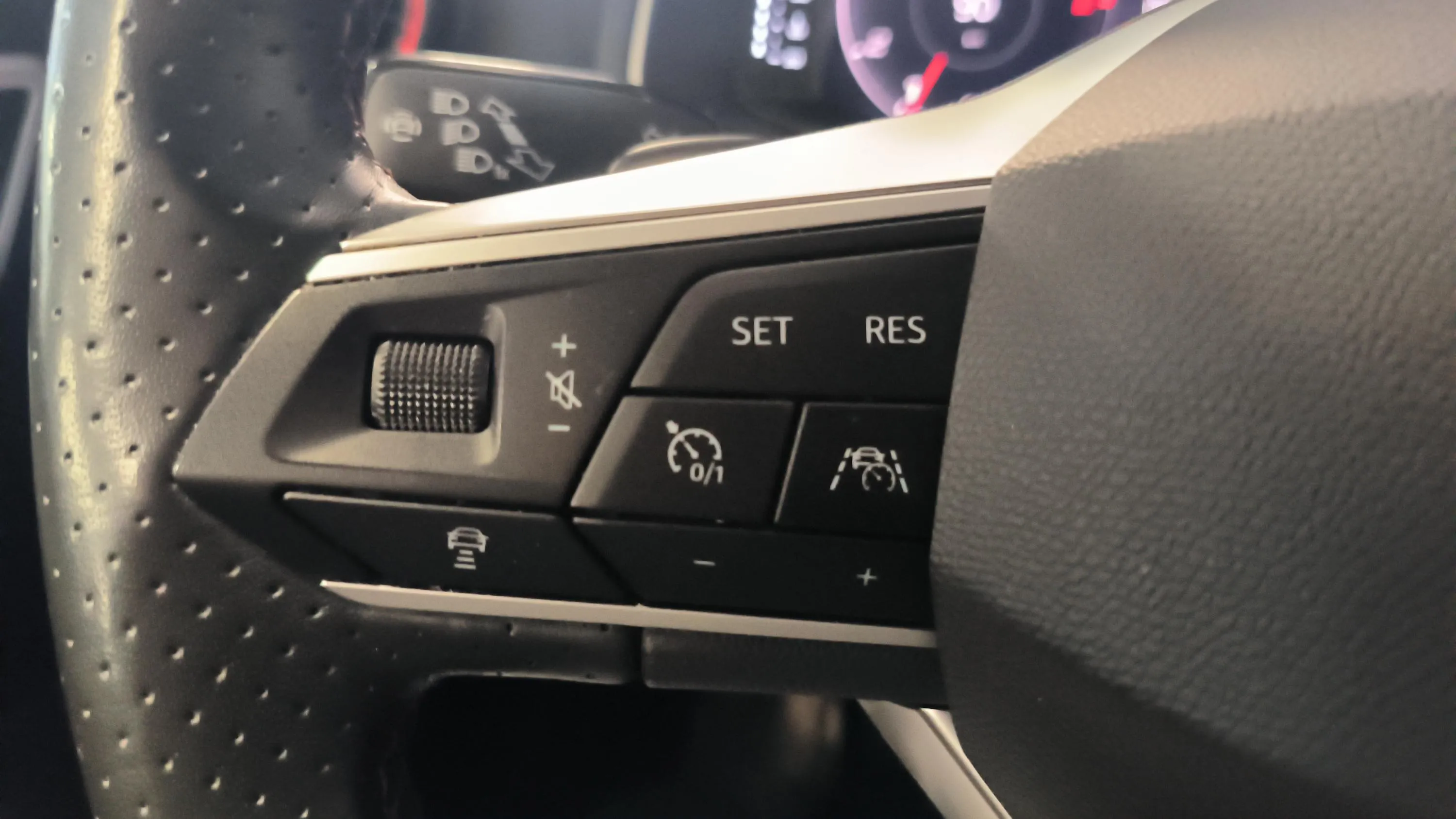 SEAT Arona 1.0 TSI DSG FR XL - foto 14