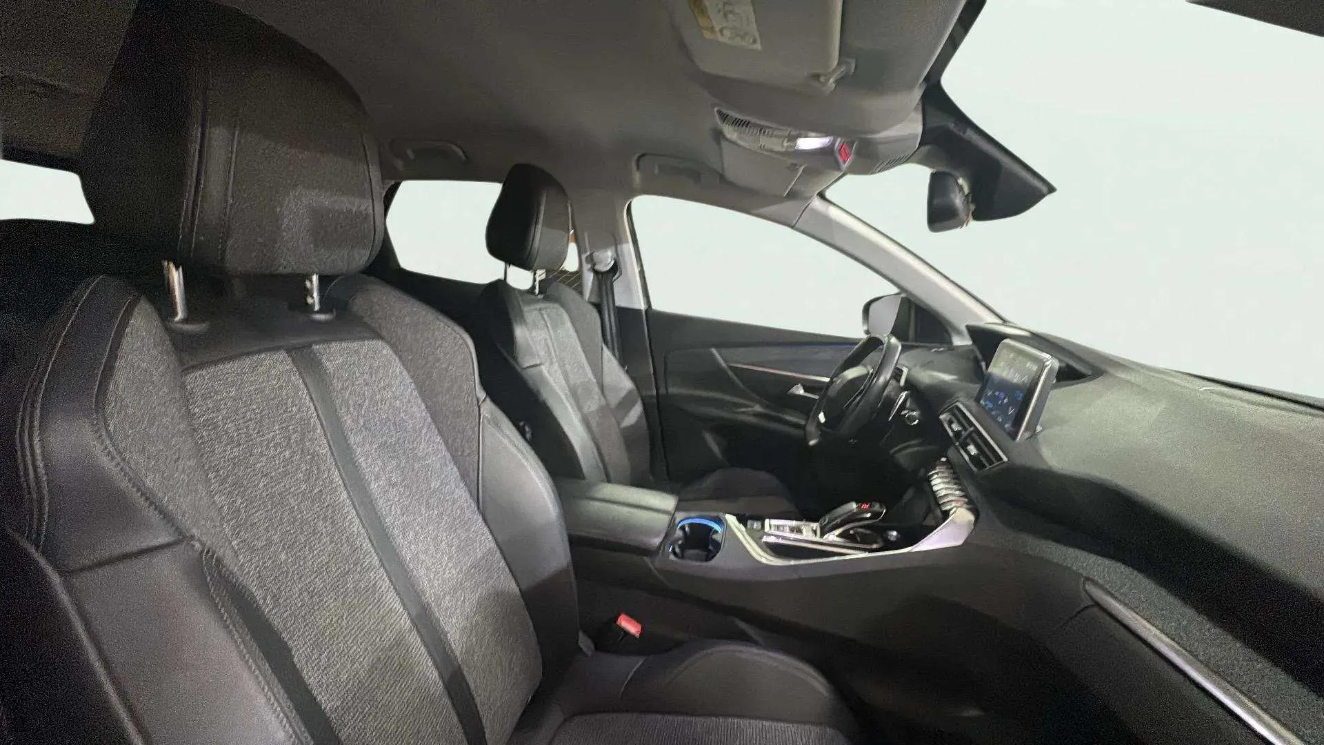 Peugeot 3008 1.5 BlueHDi Allure EAT8 - foto 13