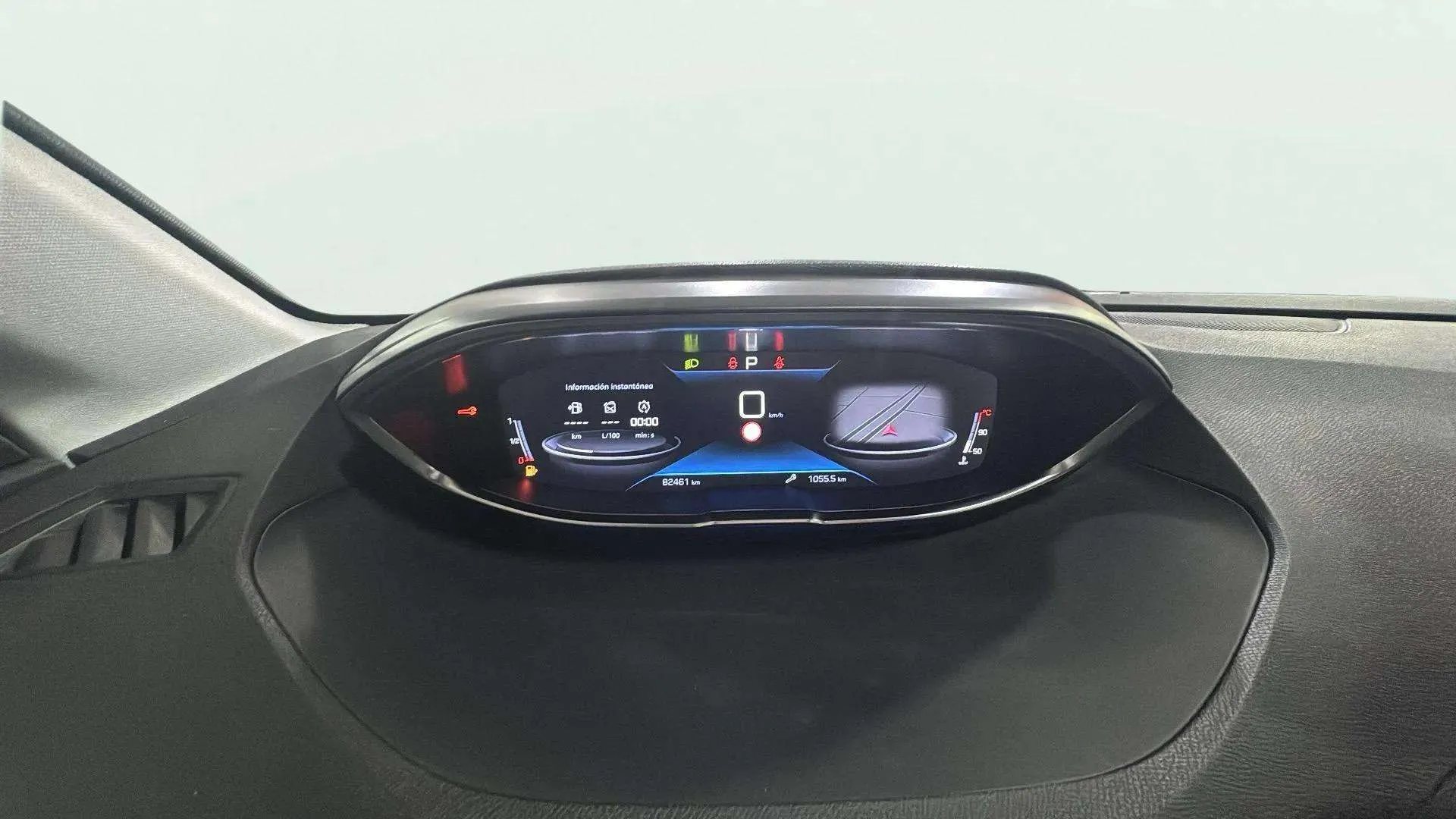 Peugeot 3008 1.5 BlueHDi Allure EAT8 - foto 12
