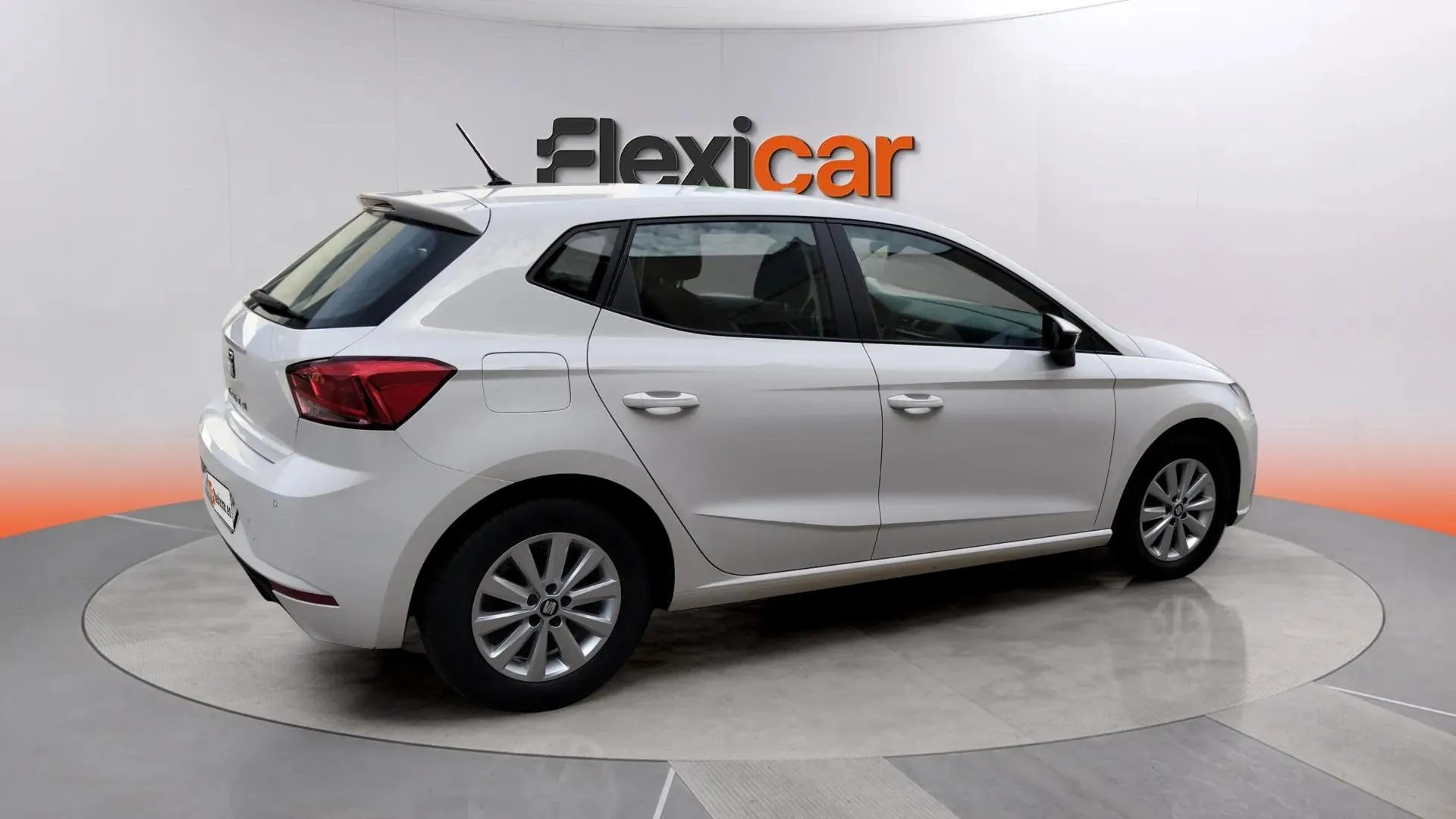 SEAT Ibiza 1.0 MPI Reference - foto 7