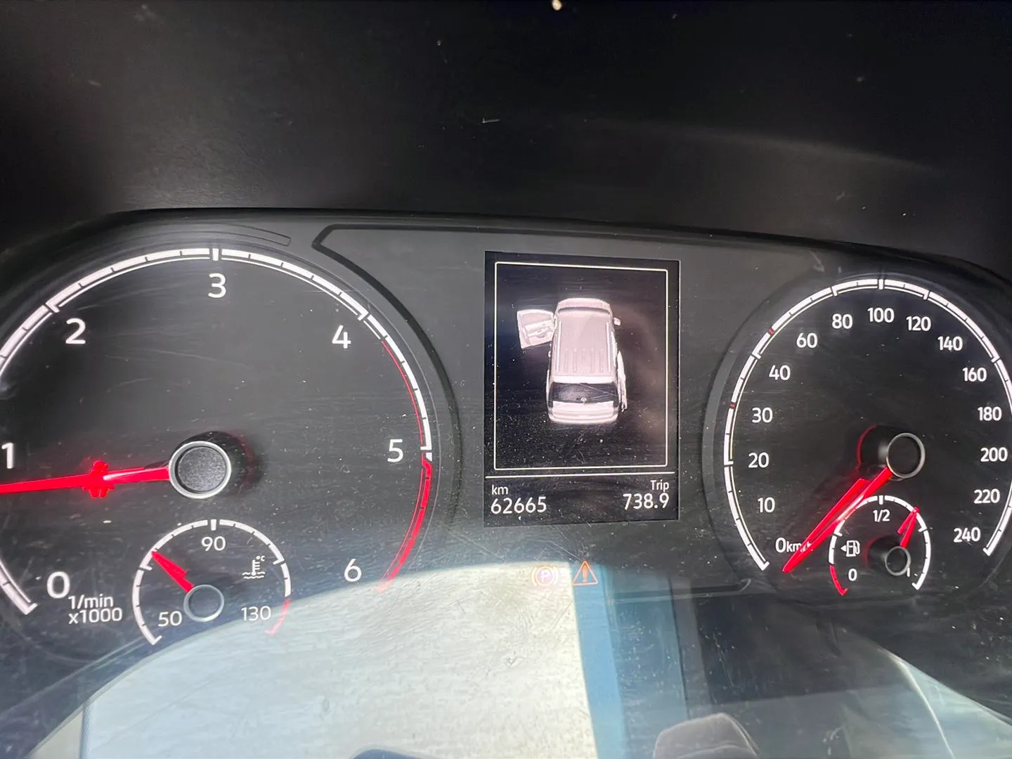 Volkswagen Caddy California 2.0 TDI - foto 12