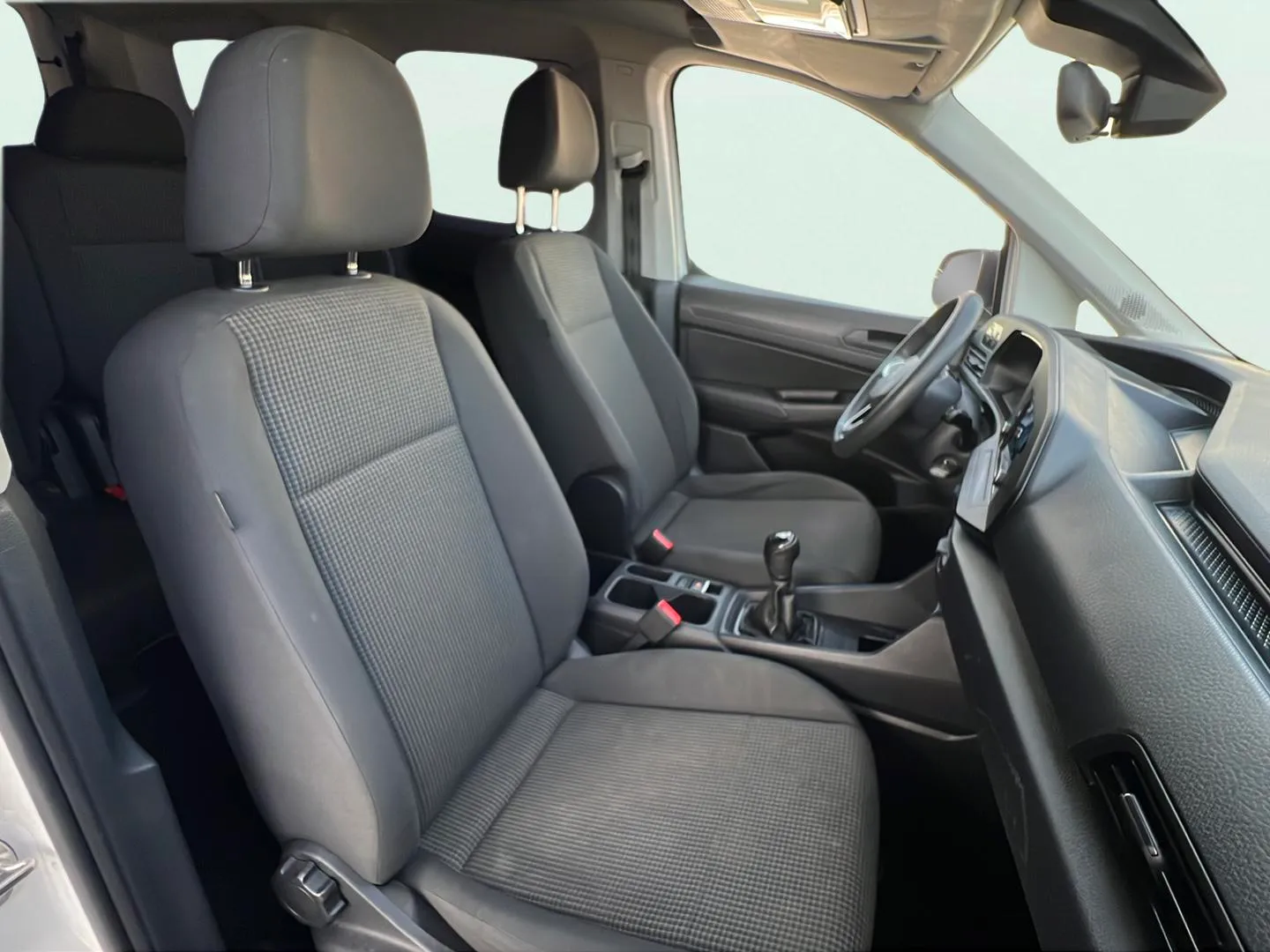 Volkswagen Caddy California 2.0 TDI - foto 15