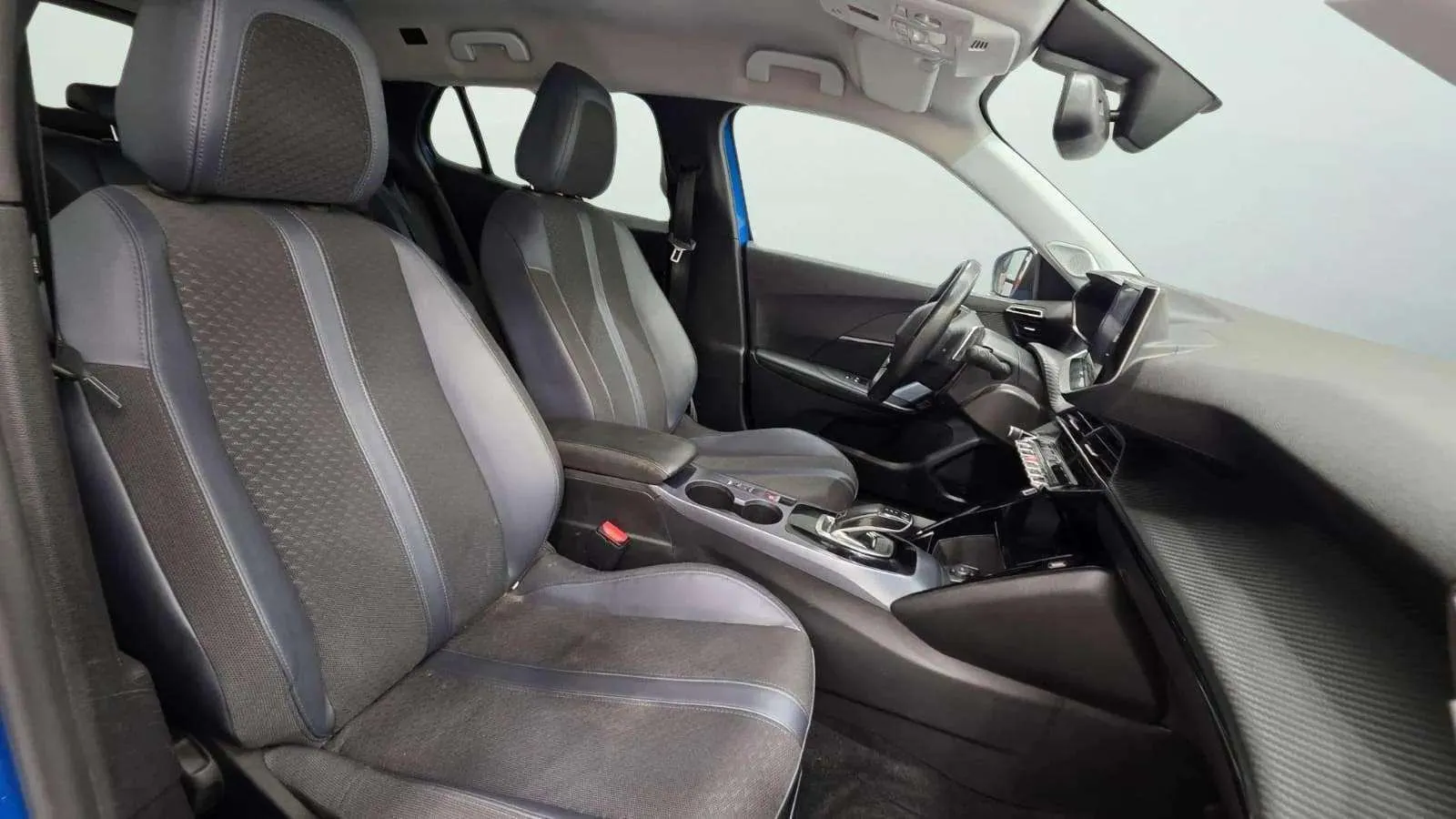 Peugeot 2008 Allure BlueHDi 130 EAT8 - foto 12