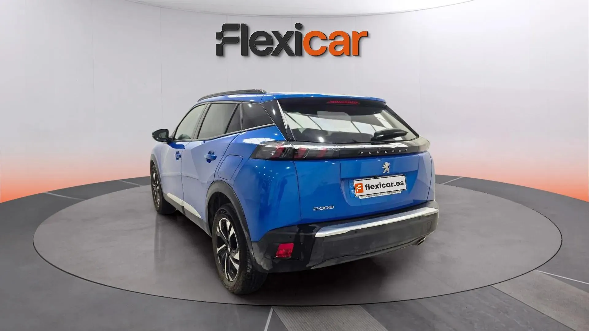 Peugeot 2008 Allure BlueHDi 130 EAT8 - foto 7