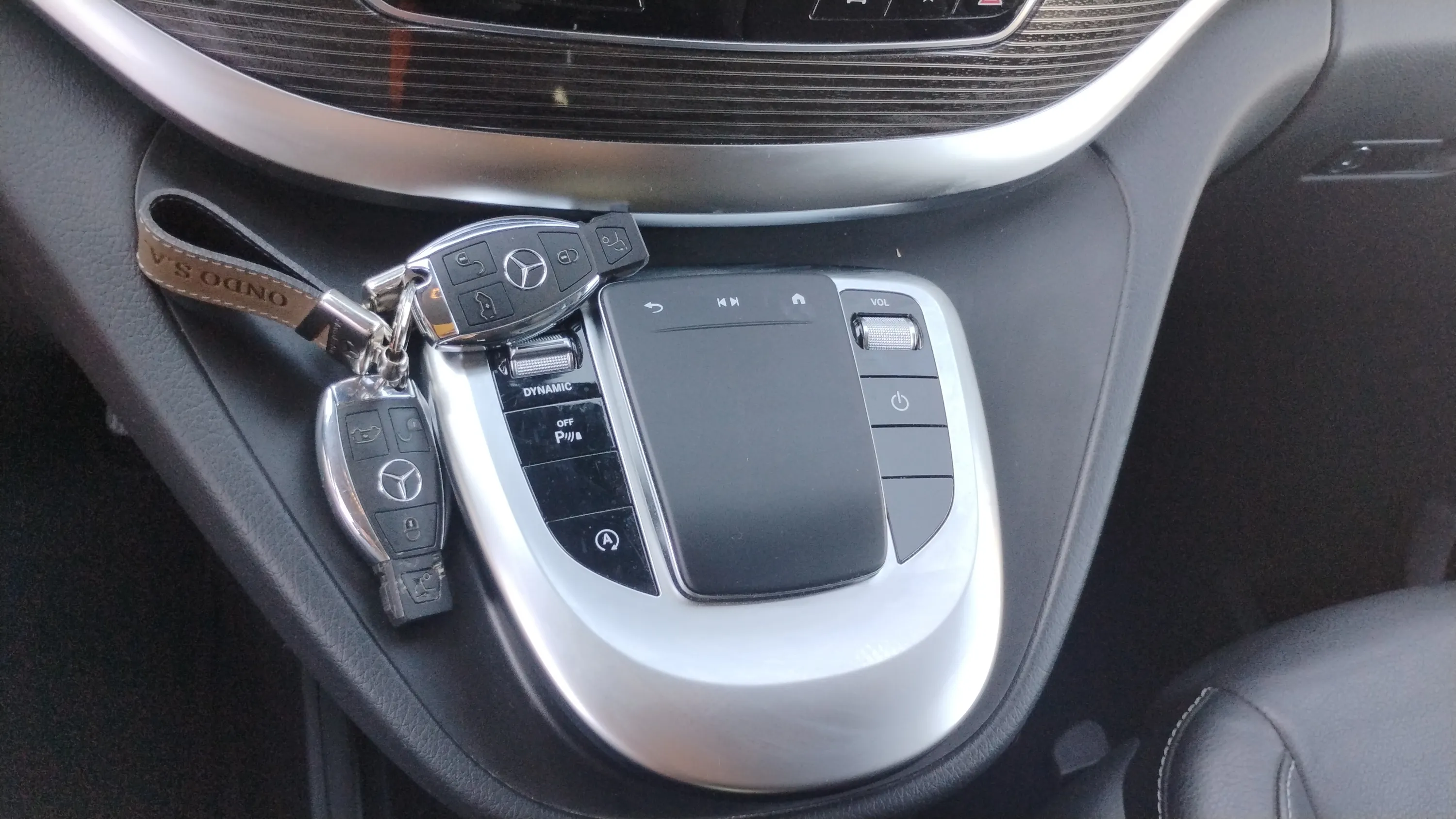 Mercedes-Benz Clase V 220 d Avantgarde Largo - foto 13
