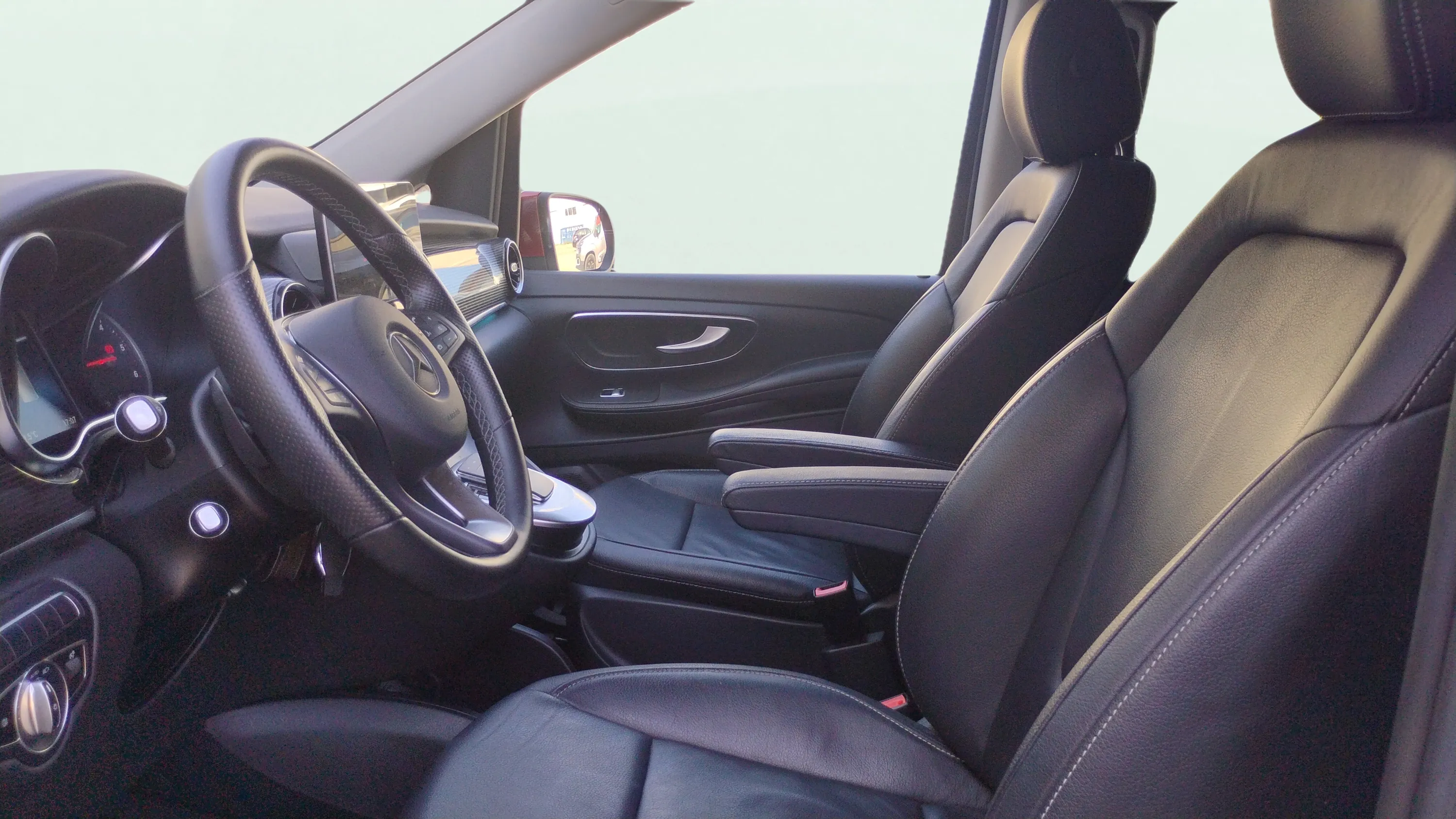 Mercedes-Benz Clase V 220 d Avantgarde Largo - foto 14