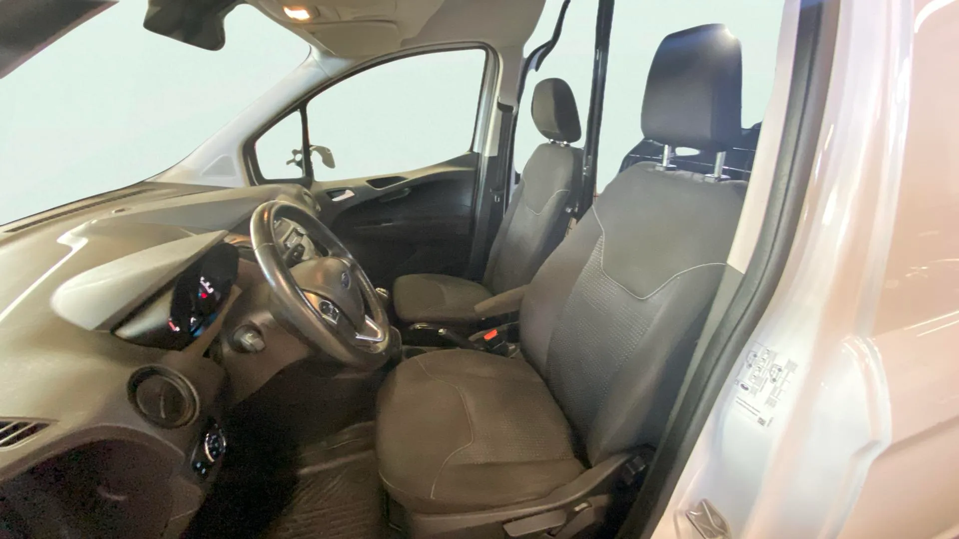 Ford Transit Connect FGN 1.0 Tendencia EcoBoost - foto 10