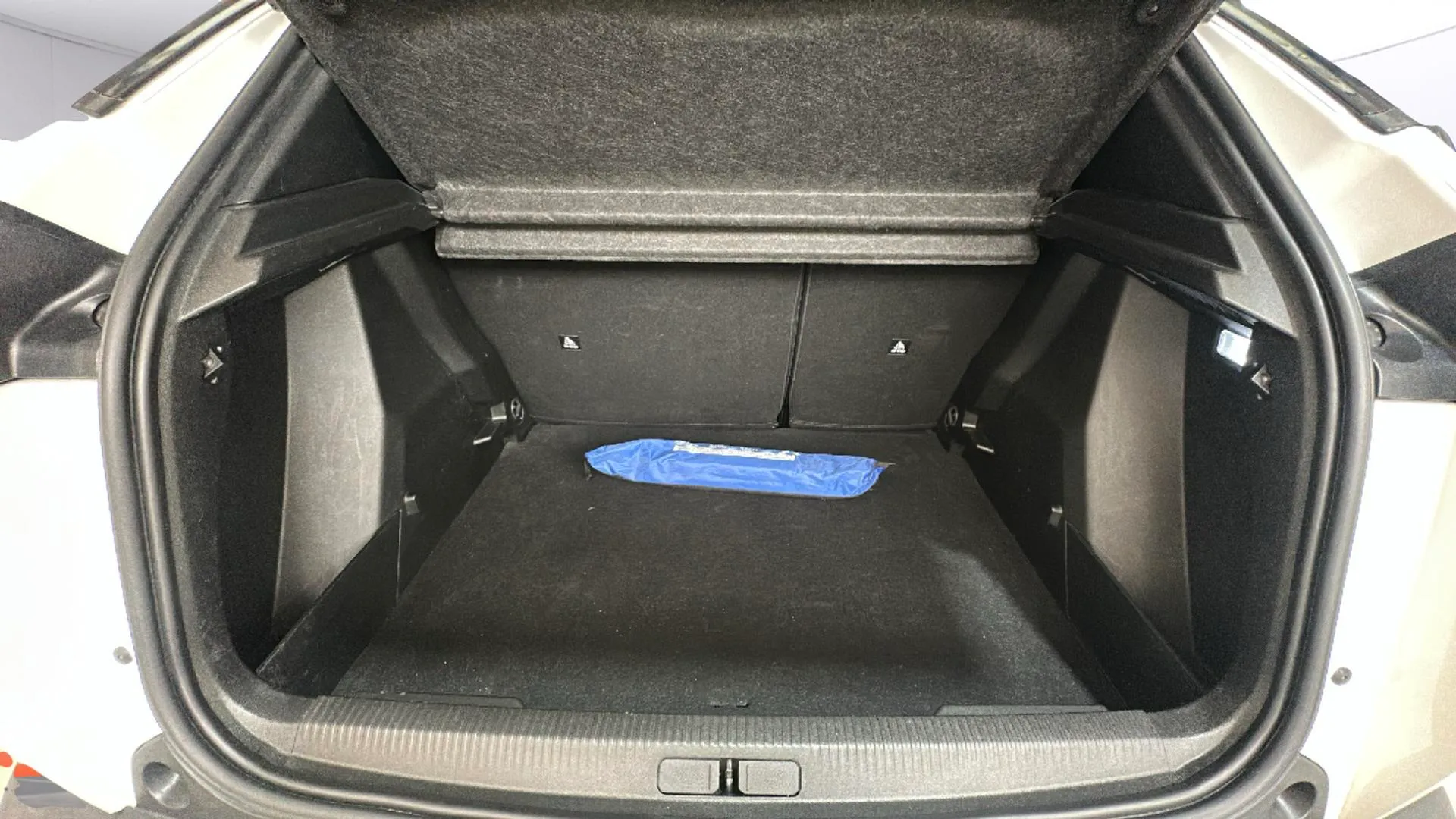 Peugeot 2008 Active BlueHDi - foto 27