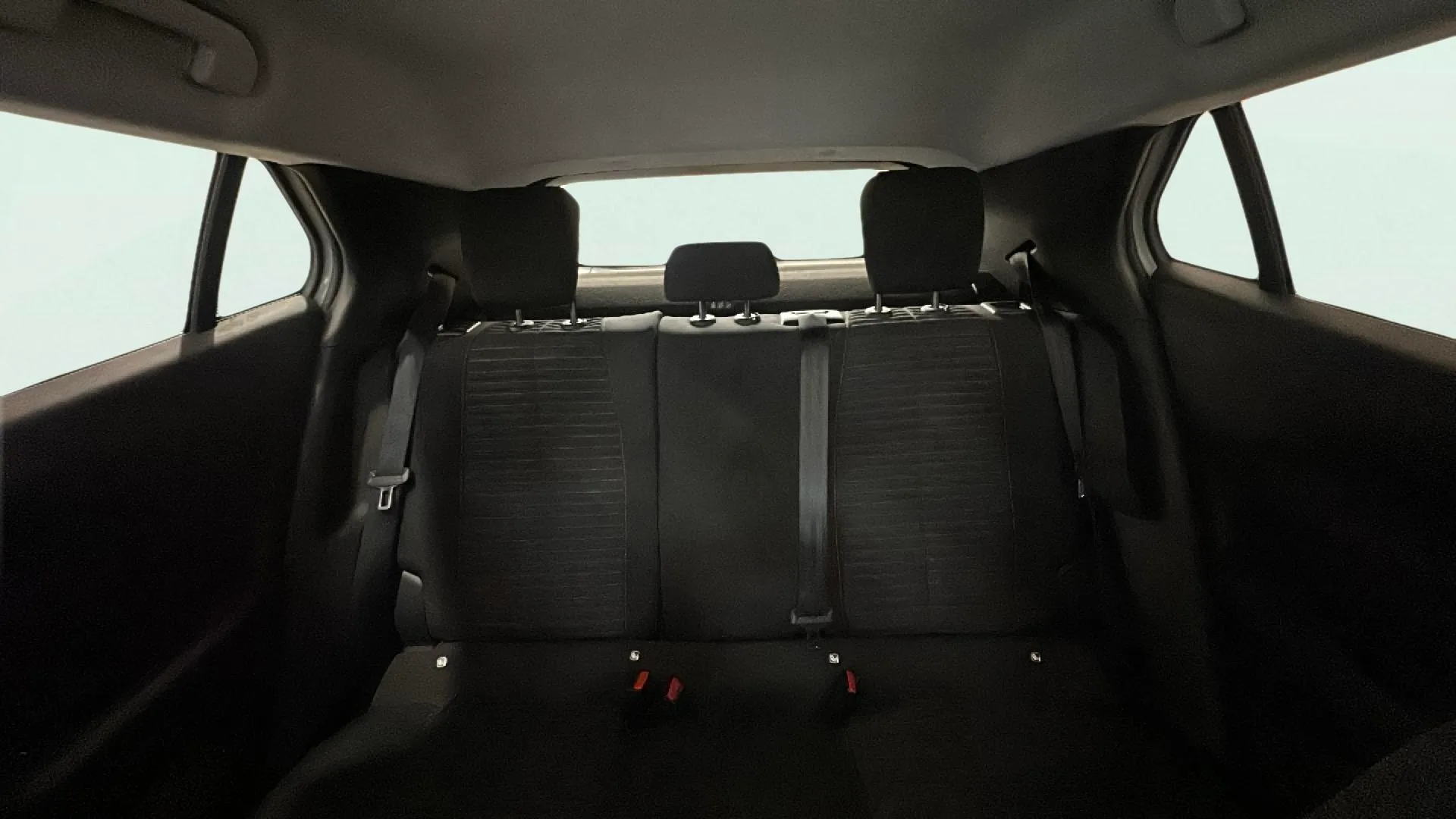 Peugeot 2008 Active BlueHDi - foto 26