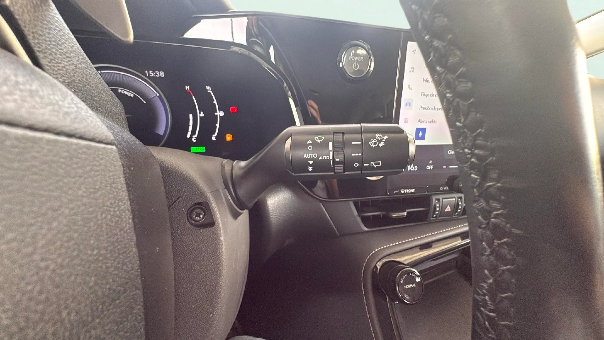 Lexus NX 350h Business City 2WD - foto 14