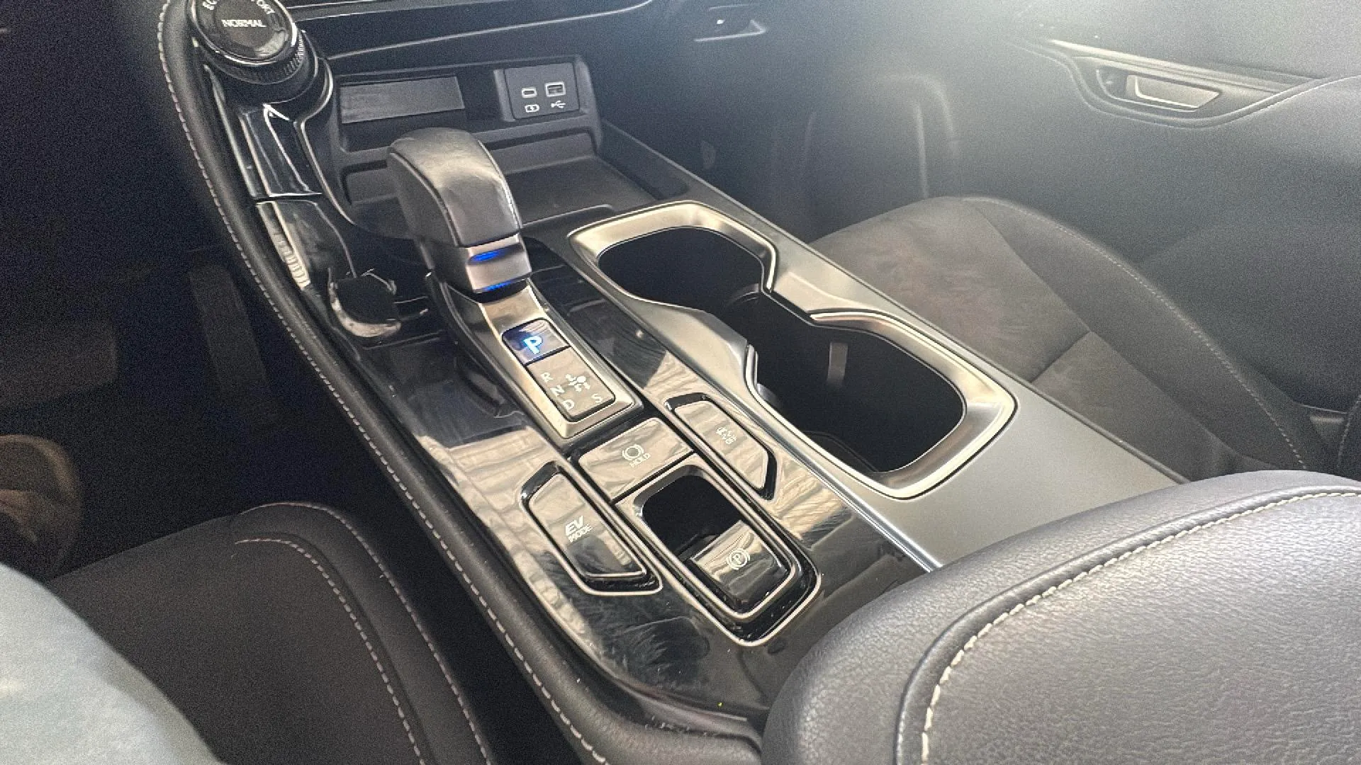 Lexus NX 350h Business City 2WD - foto 23