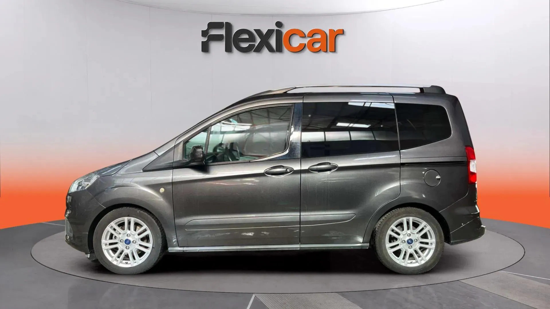 Ford Tourneo Courier 1.5 TDCi Titanium - foto 26