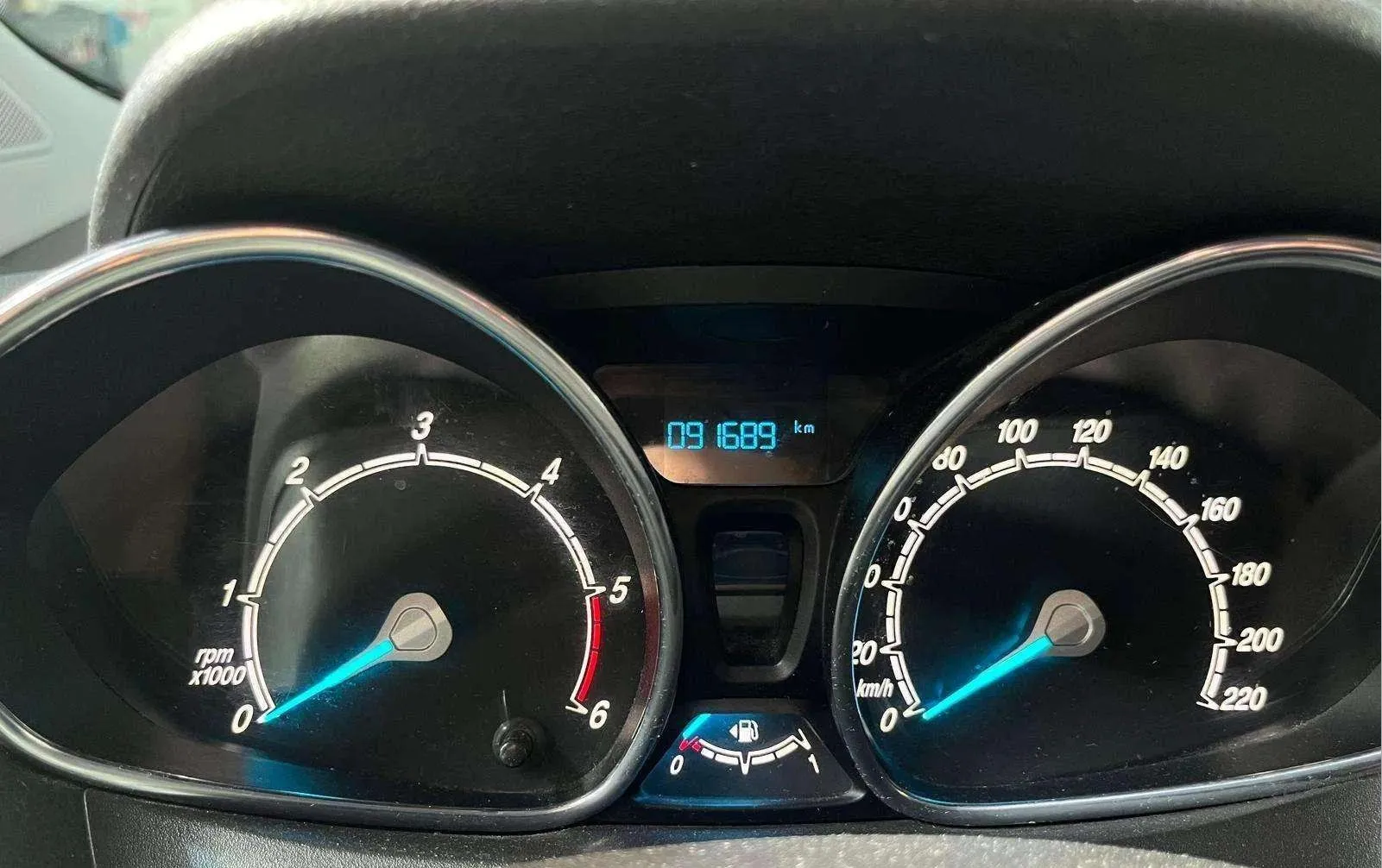 Ford Tourneo Courier 1.5 TDCi Titanium - foto 13