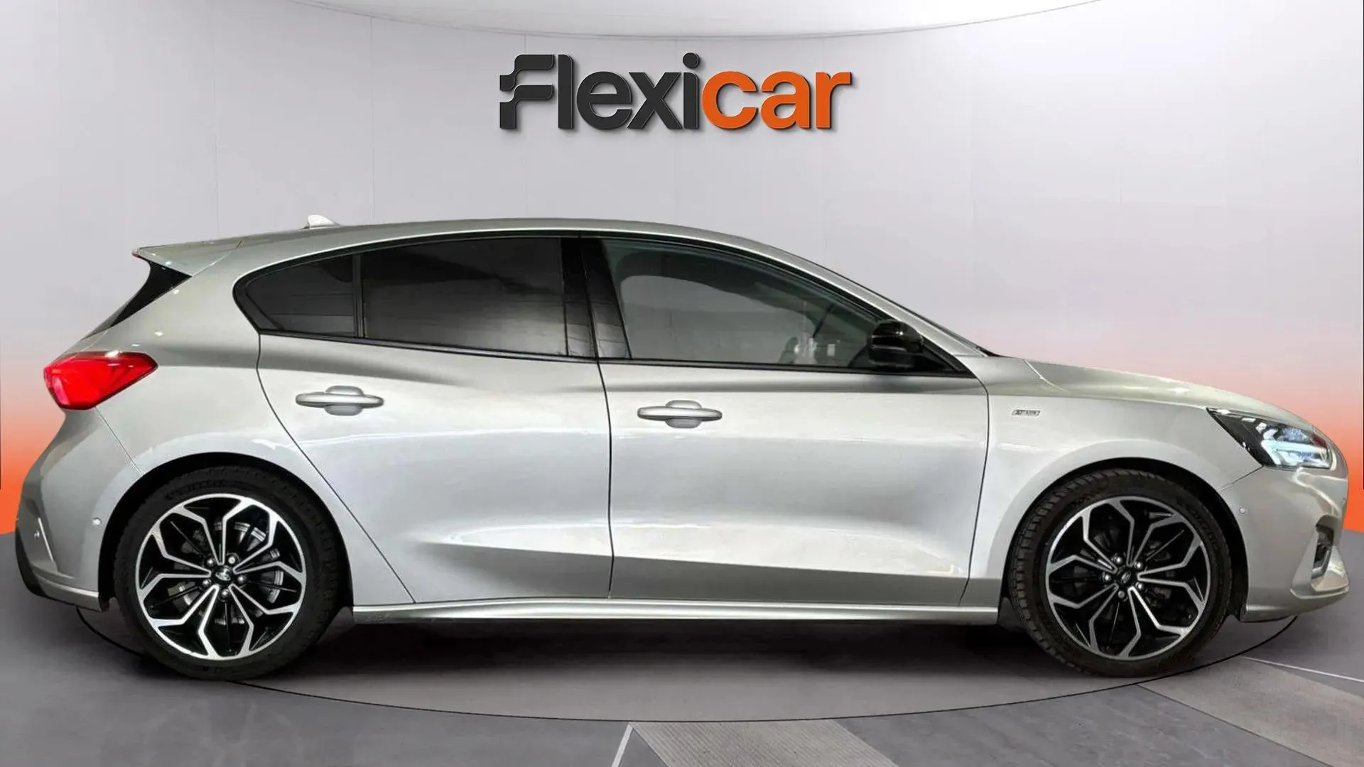 Ford Focus 1.0 EcoBoost ST-Line - foto 5