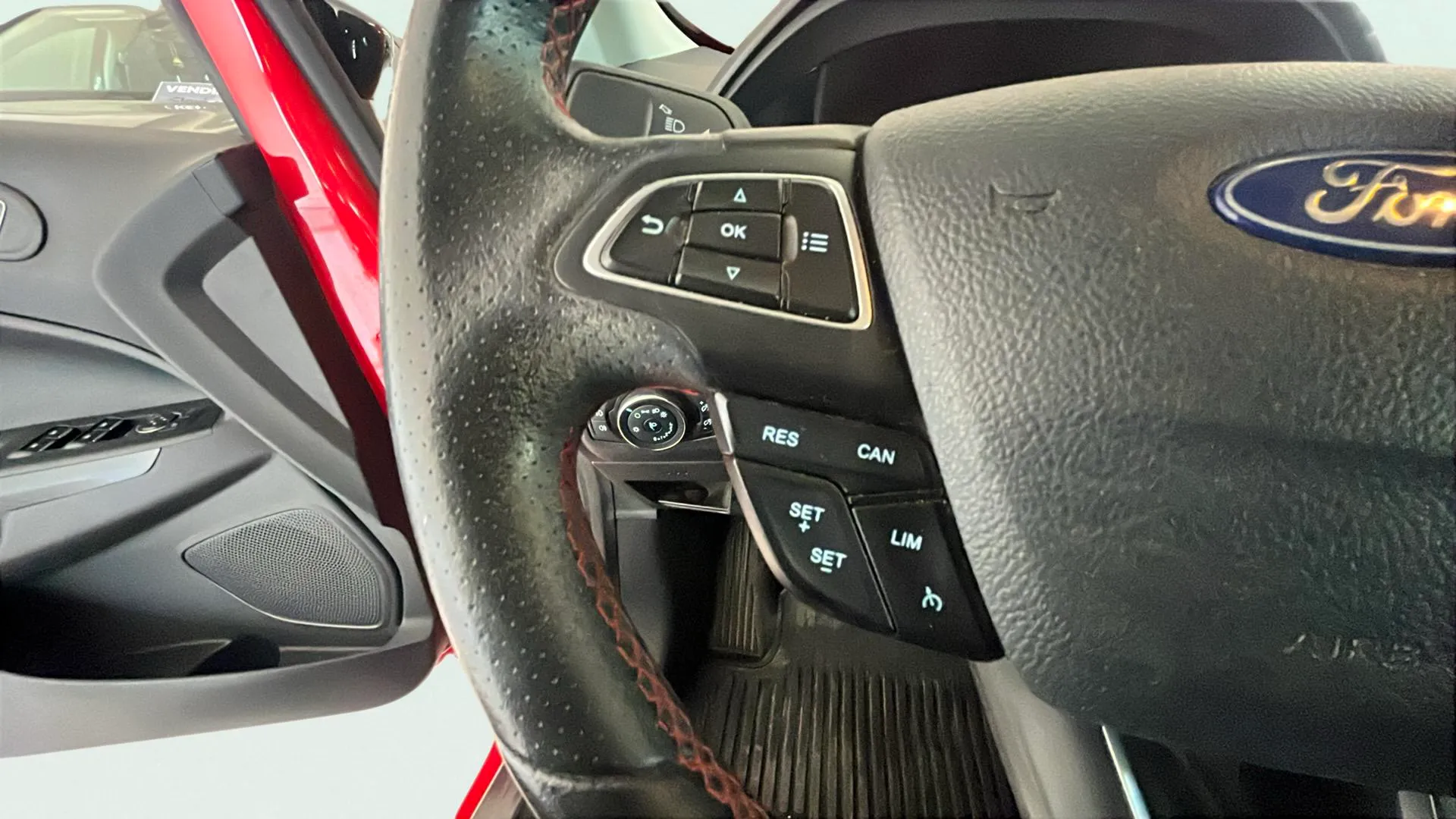 Ford EcoSport 1.0T EcoBoost ST Line - foto 25
