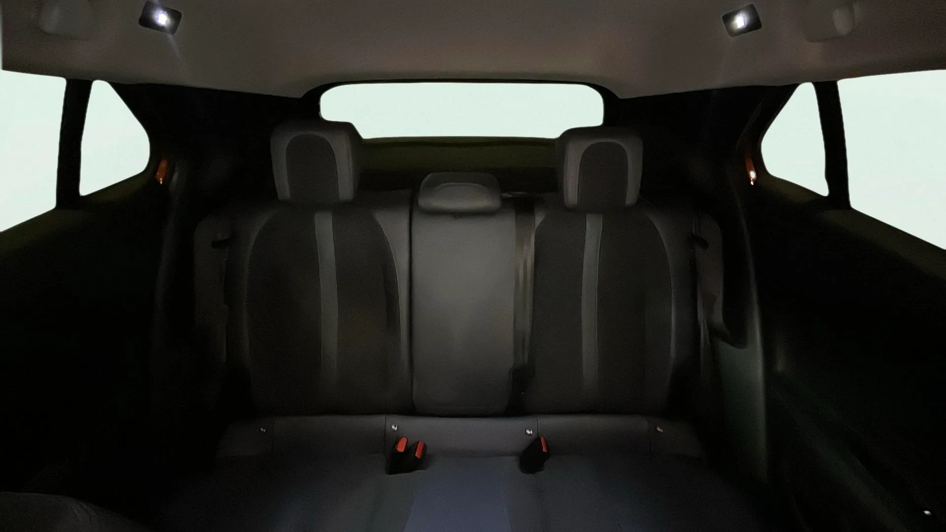 Peugeot 2008 Allure Pack PureTech 130 BVM6 - foto 18