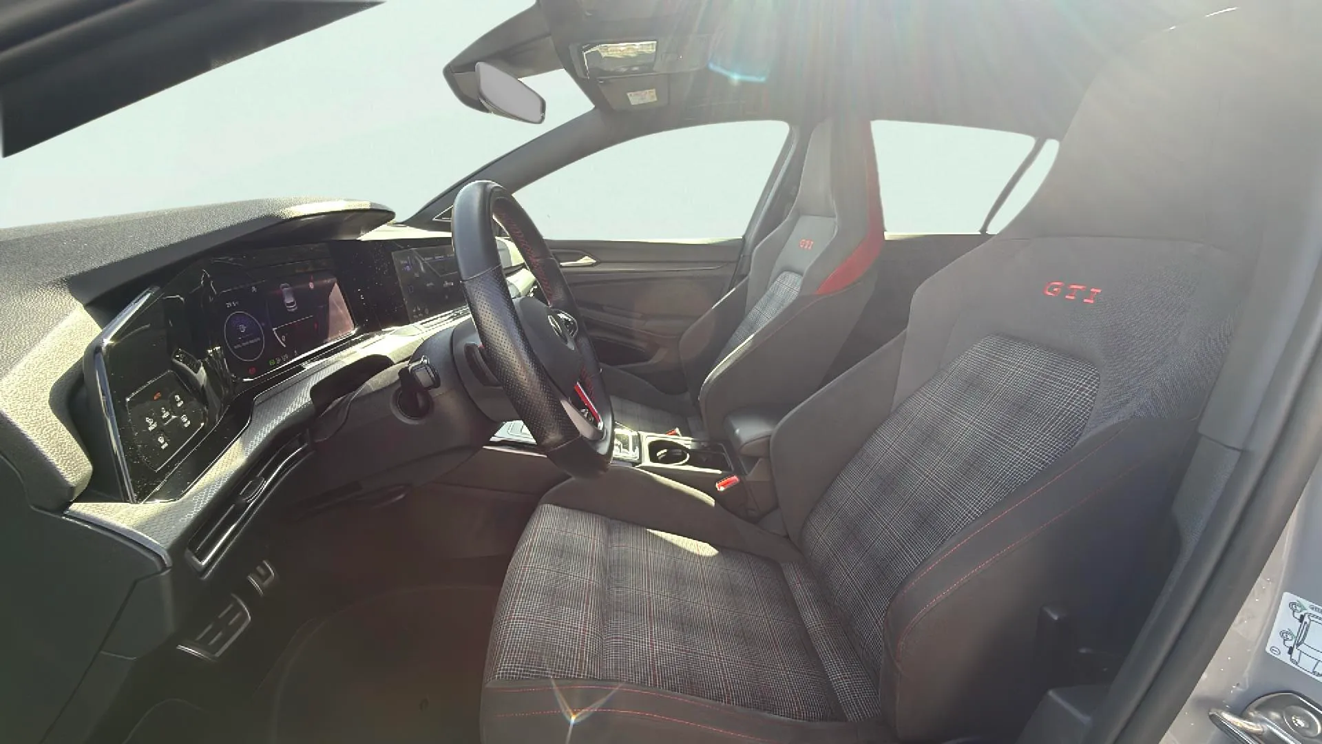 Volkswagen Golf GTI 2.0 TSI DSG - foto 17