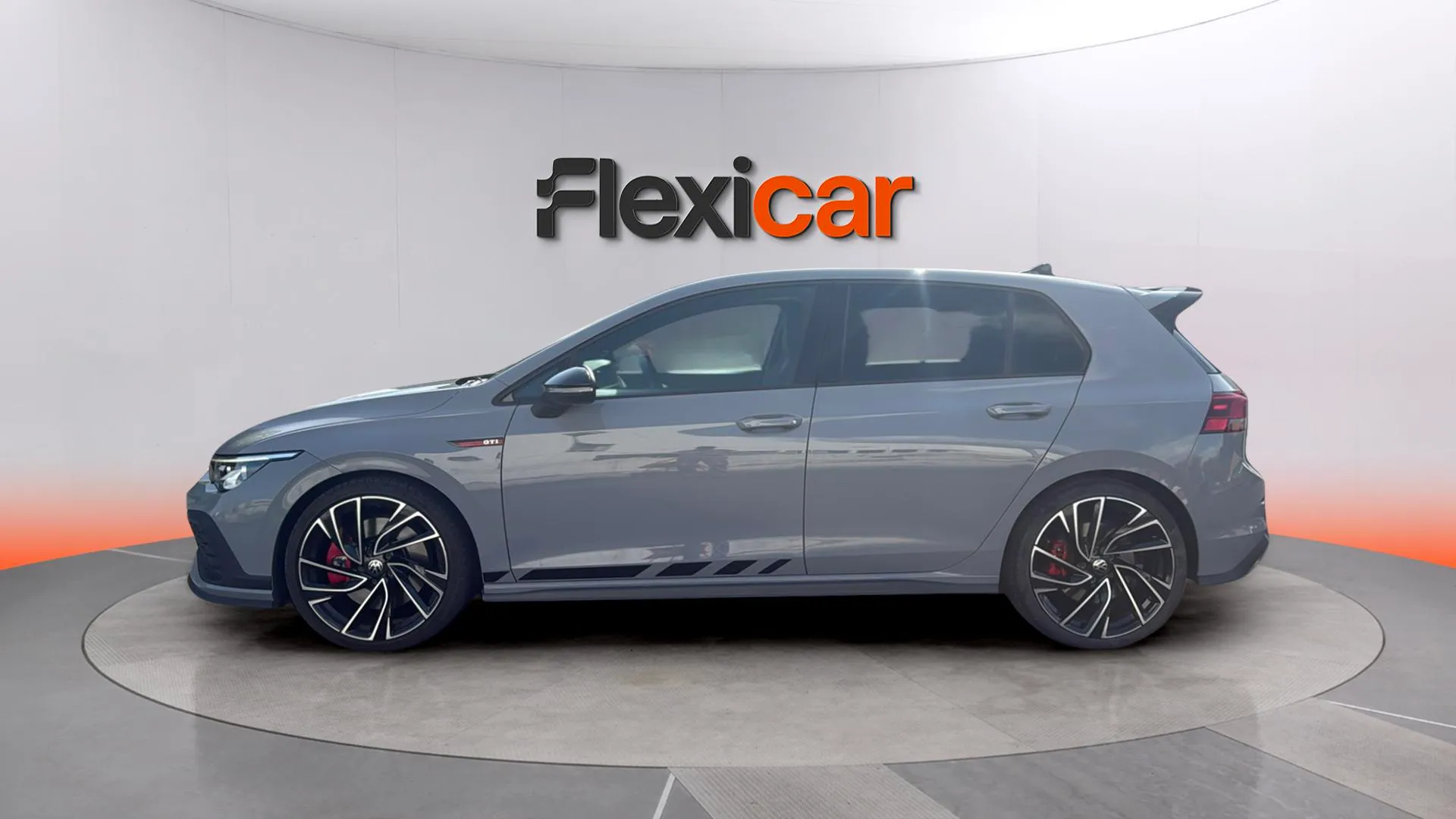 Volkswagen Golf GTI 2.0 TSI DSG - foto 6