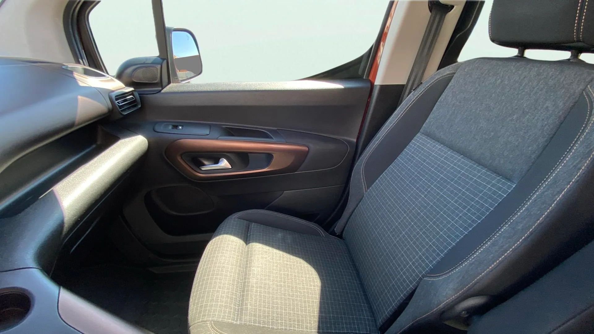 Peugeot Rifter GT Line Long BlueHDi EAT8 - foto 14