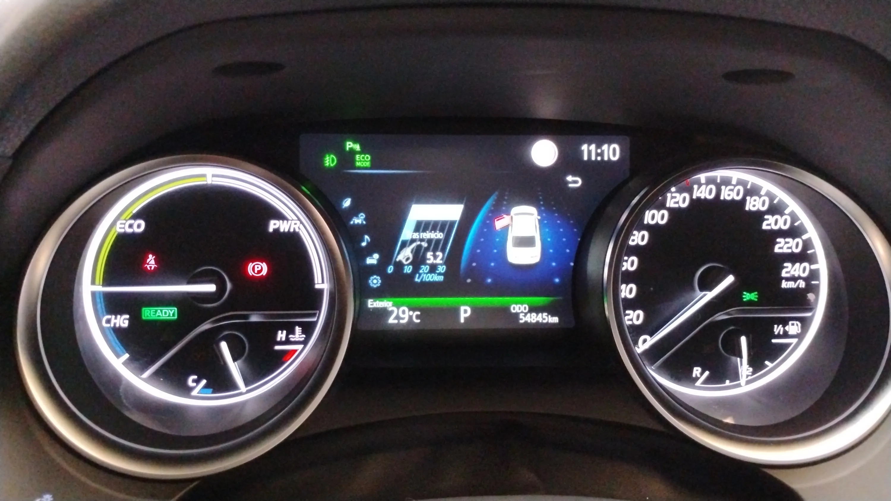 Toyota Camry 2.5 220H Advance - foto 13