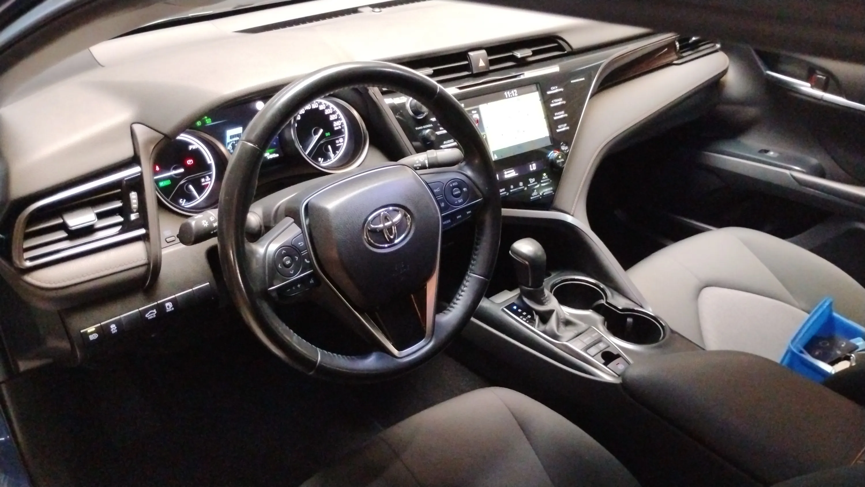 Toyota Camry 2.5 220H Advance - foto 14
