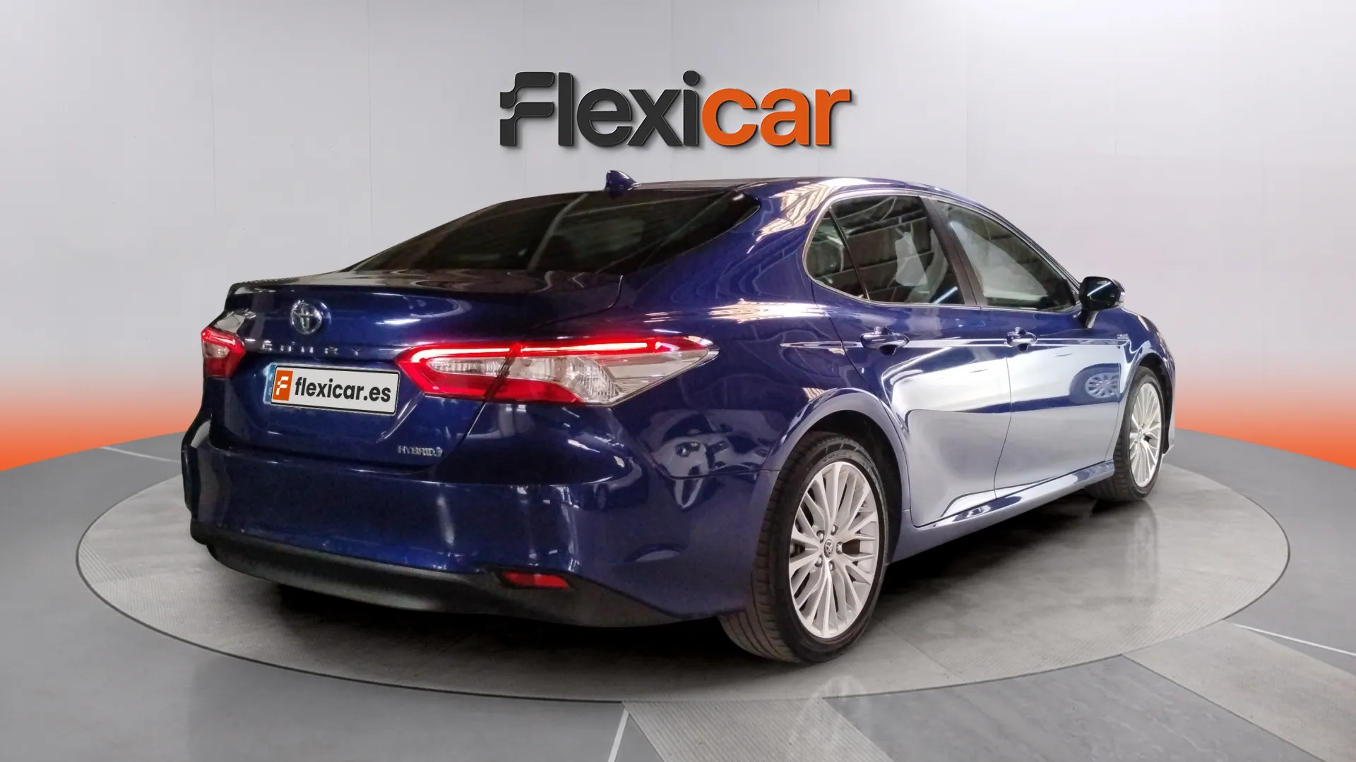Toyota Camry 2.5 220H Advance - foto 5
